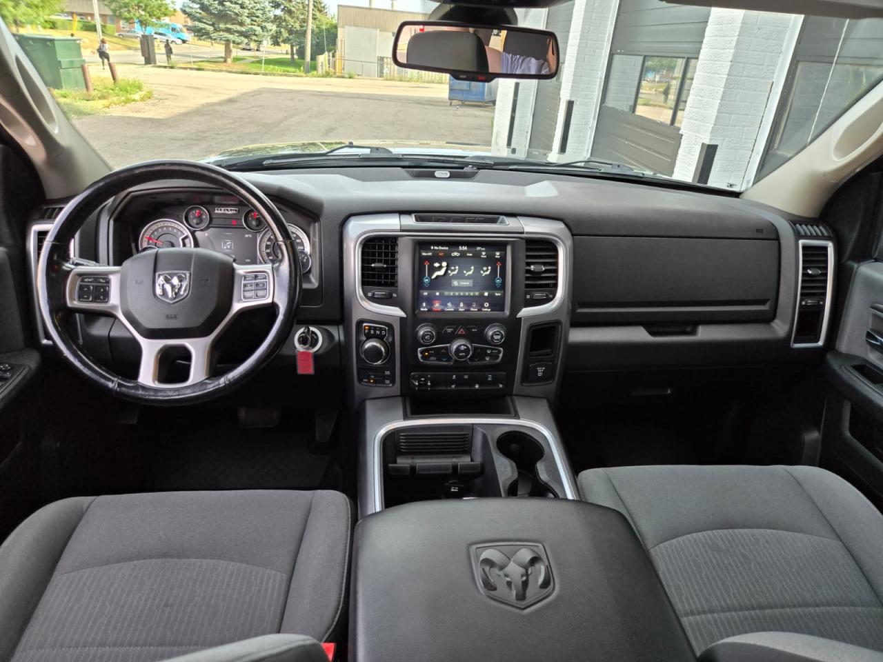 2021 RAM 1500 Classic SLT 4x4 - SUNROOF|CAMERA|ALPINE|ALLOY WHEELS - Photo #12