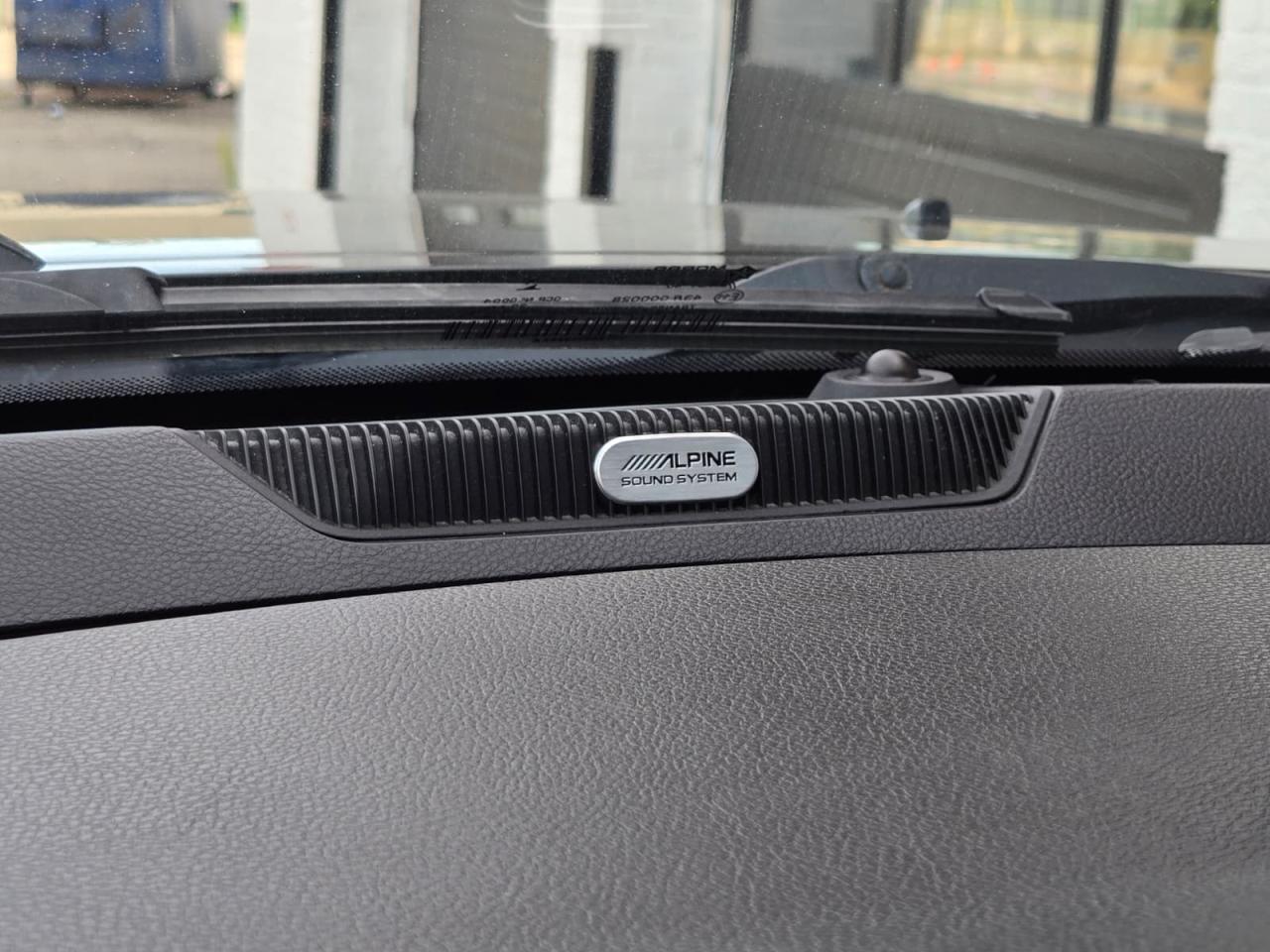 2021 RAM 1500 Classic SLT 4x4 - SUNROOF|CAMERA|ALPINE|ALLOY WHEELS - Photo #19