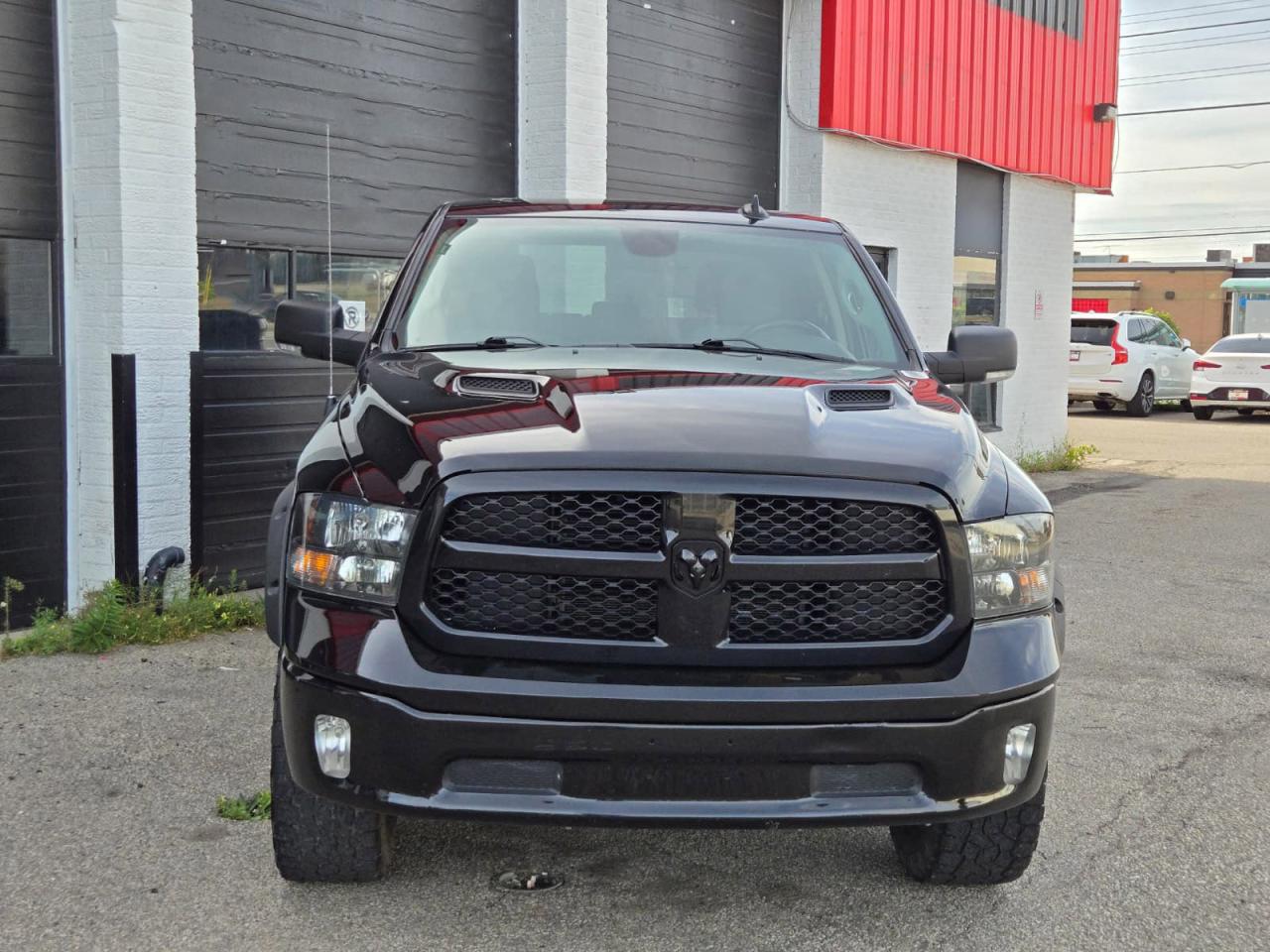 2021 RAM 1500 Classic SLT 4x4 - SUNROOF|CAMERA|ALPINE|ALLOY WHEELS - Photo #2