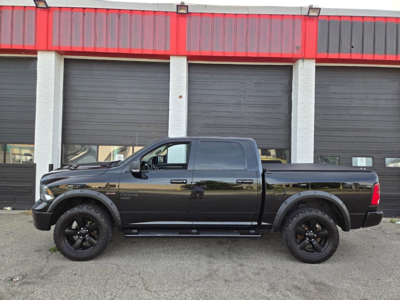 2021 RAM 1500 Classic SLT 4x4 - SUNROOF|CAMERA|ALPINE|ALLOY WHEELS - Photo #3