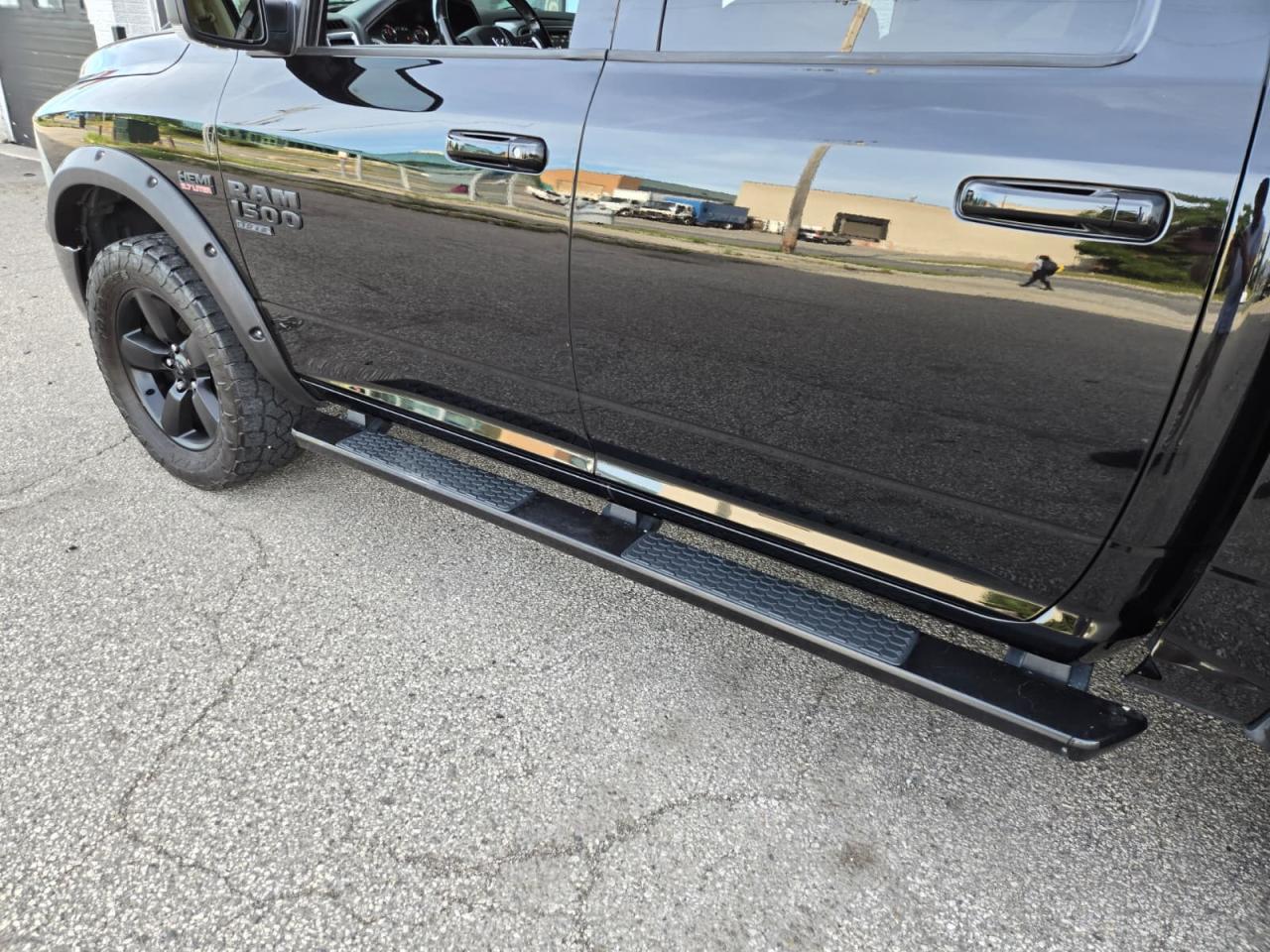2021 RAM 1500 Classic SLT 4x4 - SUNROOF|CAMERA|ALPINE|ALLOY WHEELS - Photo #7
