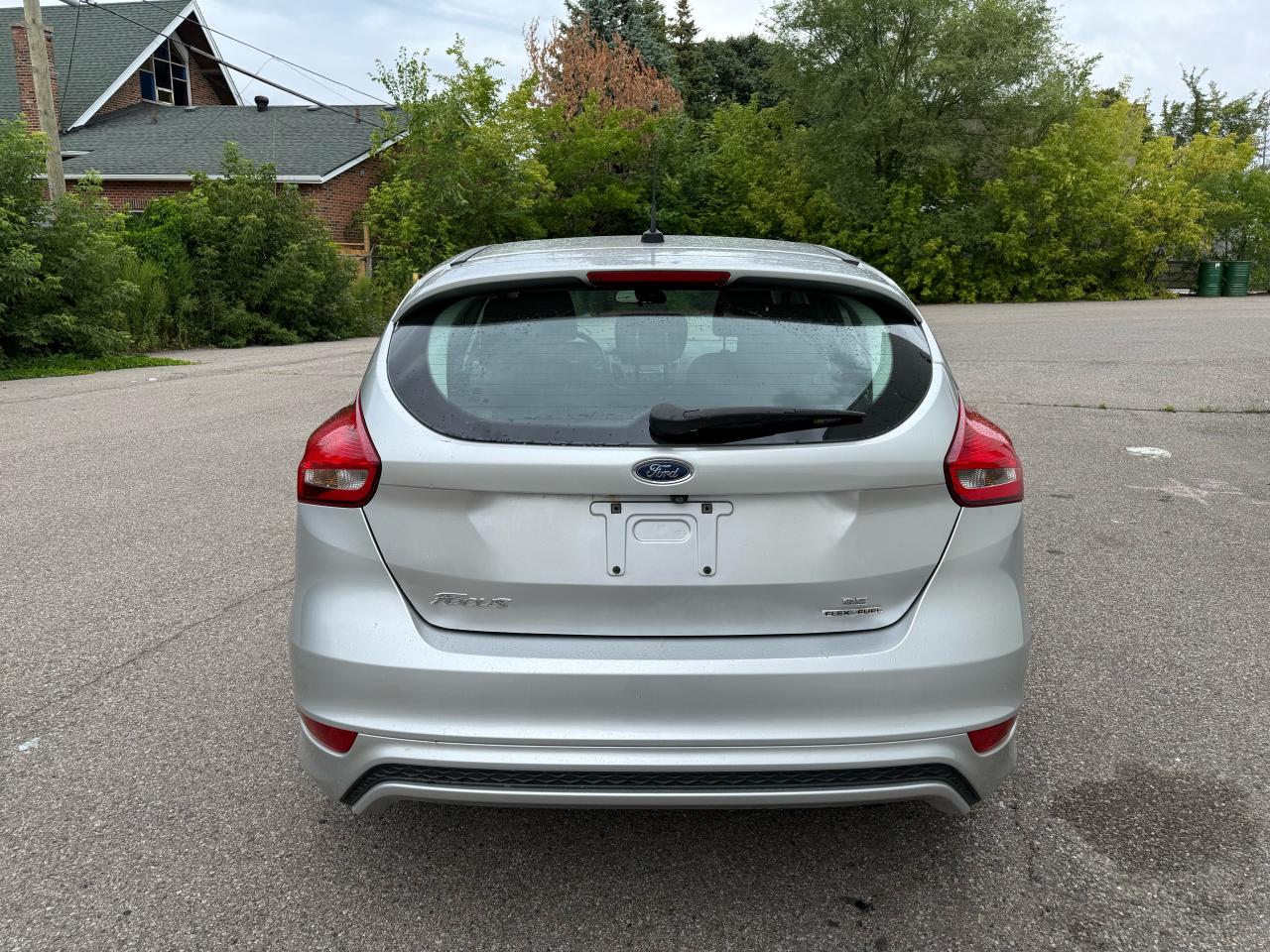 2015 Ford Focus SE - Photo #6