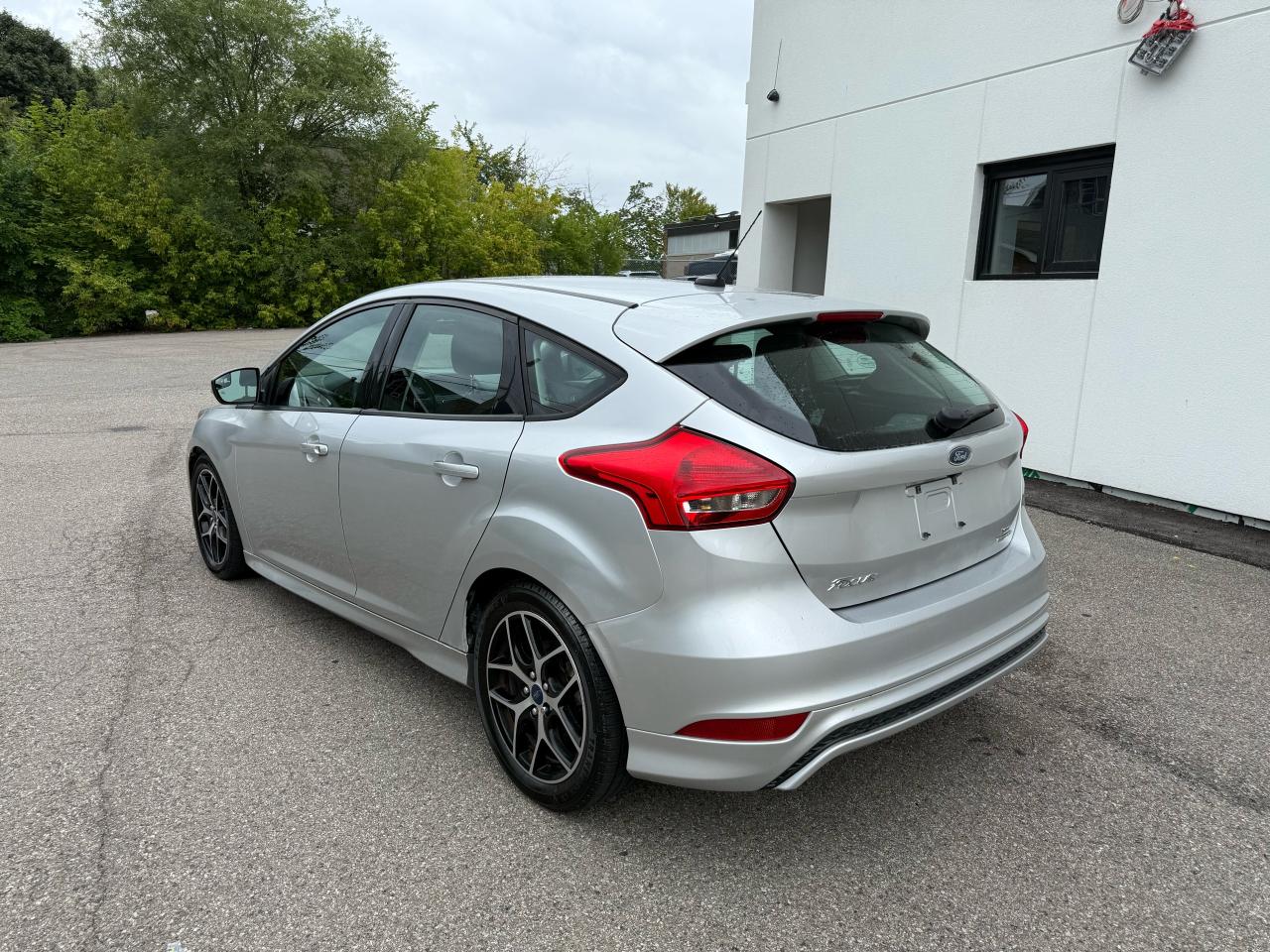 2015 Ford Focus SE - Photo #8