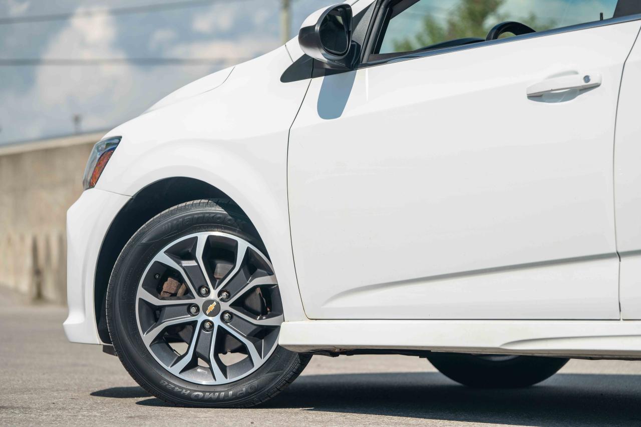 2017 Chevrolet Sonic LT - Photo #21