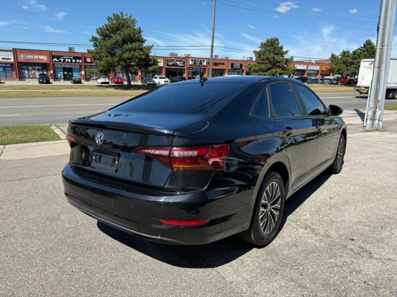 2019 Volkswagen Jetta HIGHLINE/SERVICE RECORDS/LEATHER/SUNROOF/REAR CAME - Photo #4