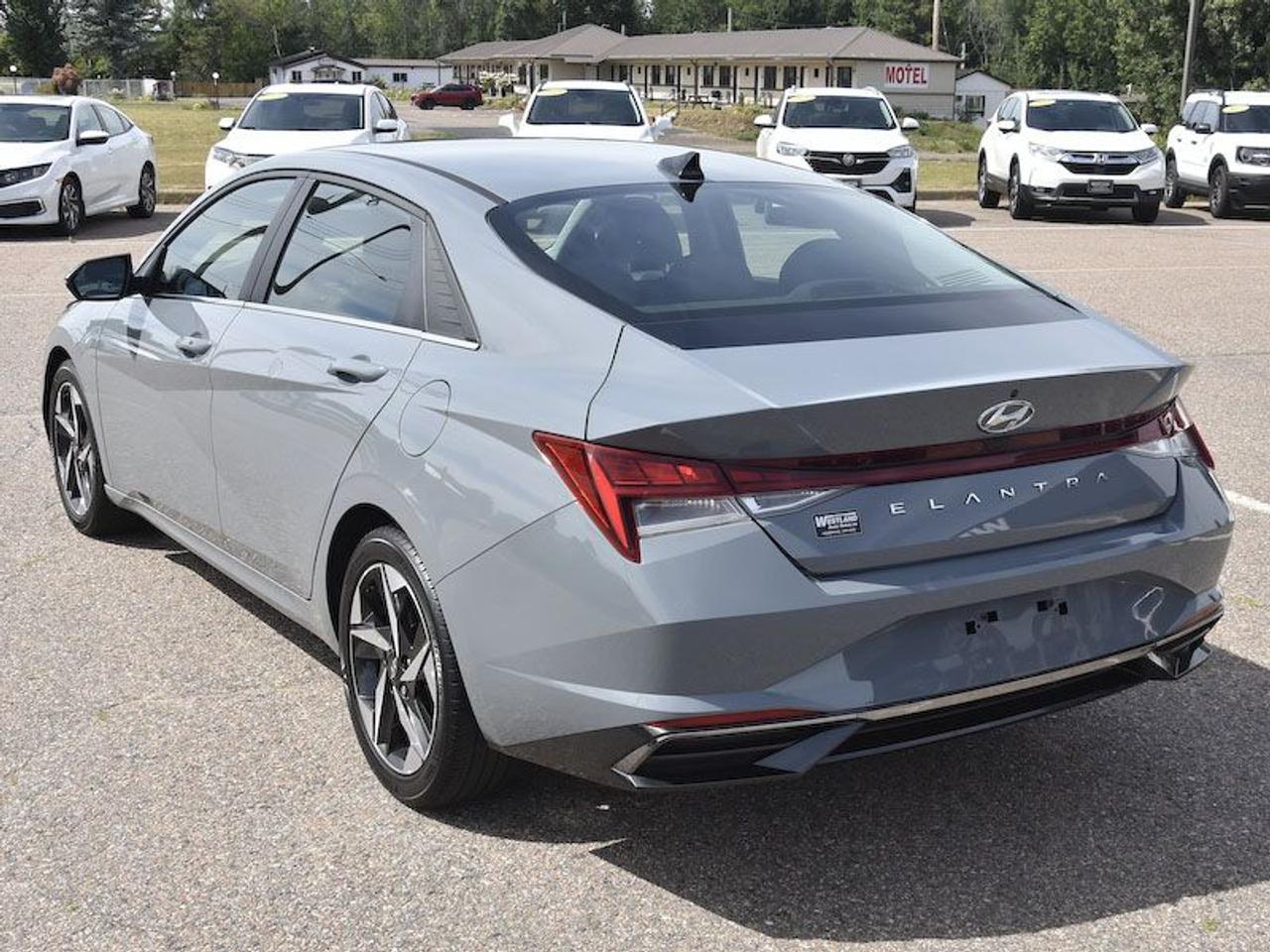 2021 Hyundai Elantra Ultimate Photo