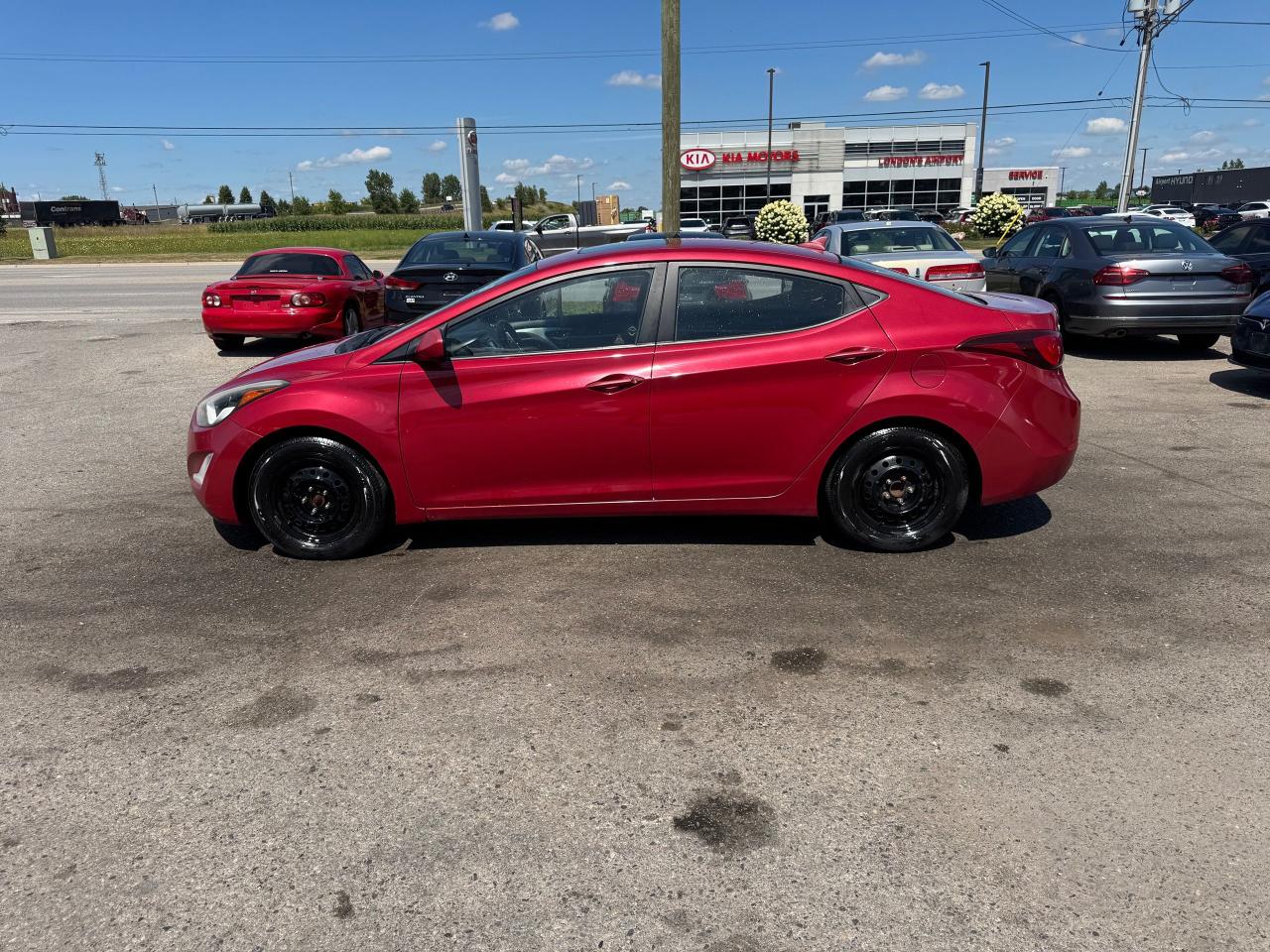2015 Hyundai Elantra GLS, MANUAL, WELL SERVICED, NO ACCIDENTS, CERTIFIE - Photo #2