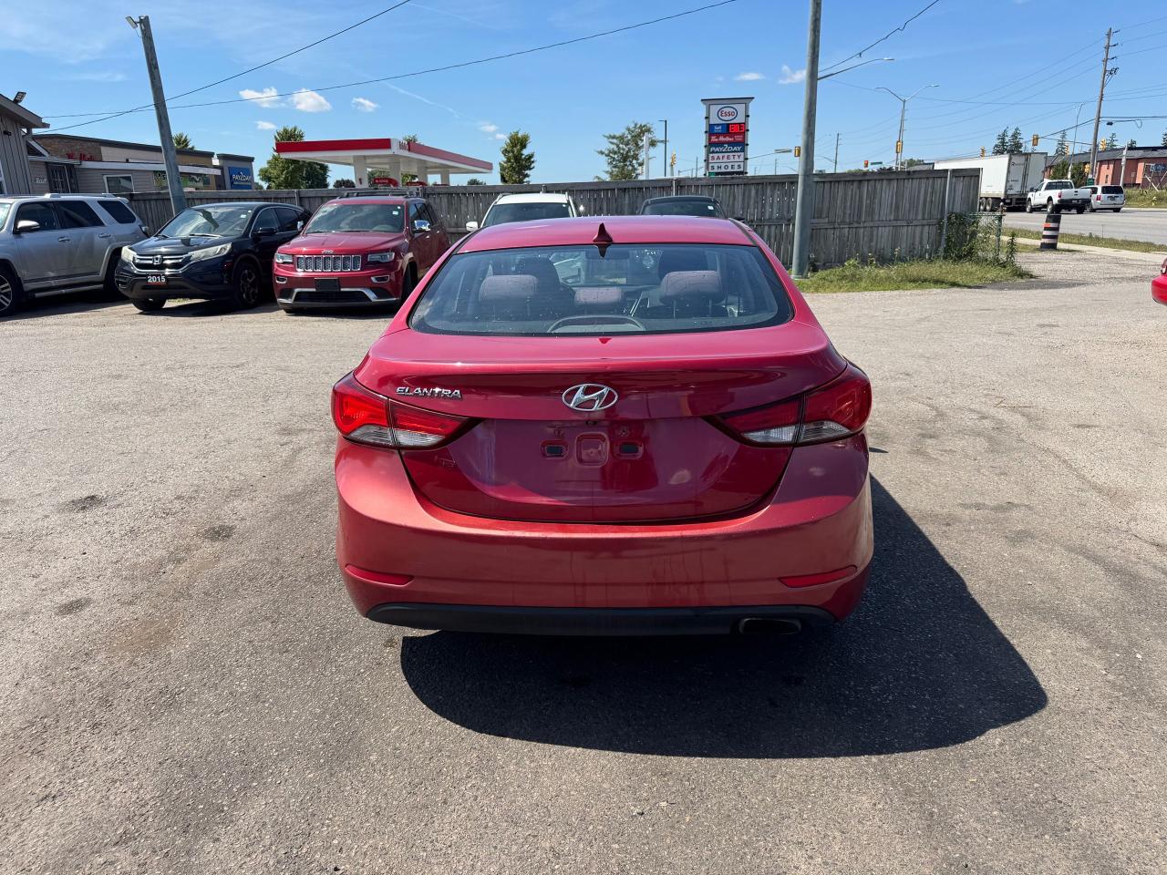 2015 Hyundai Elantra GLS, MANUAL, WELL SERVICED, NO ACCIDENTS, CERTIFIE - Photo #4