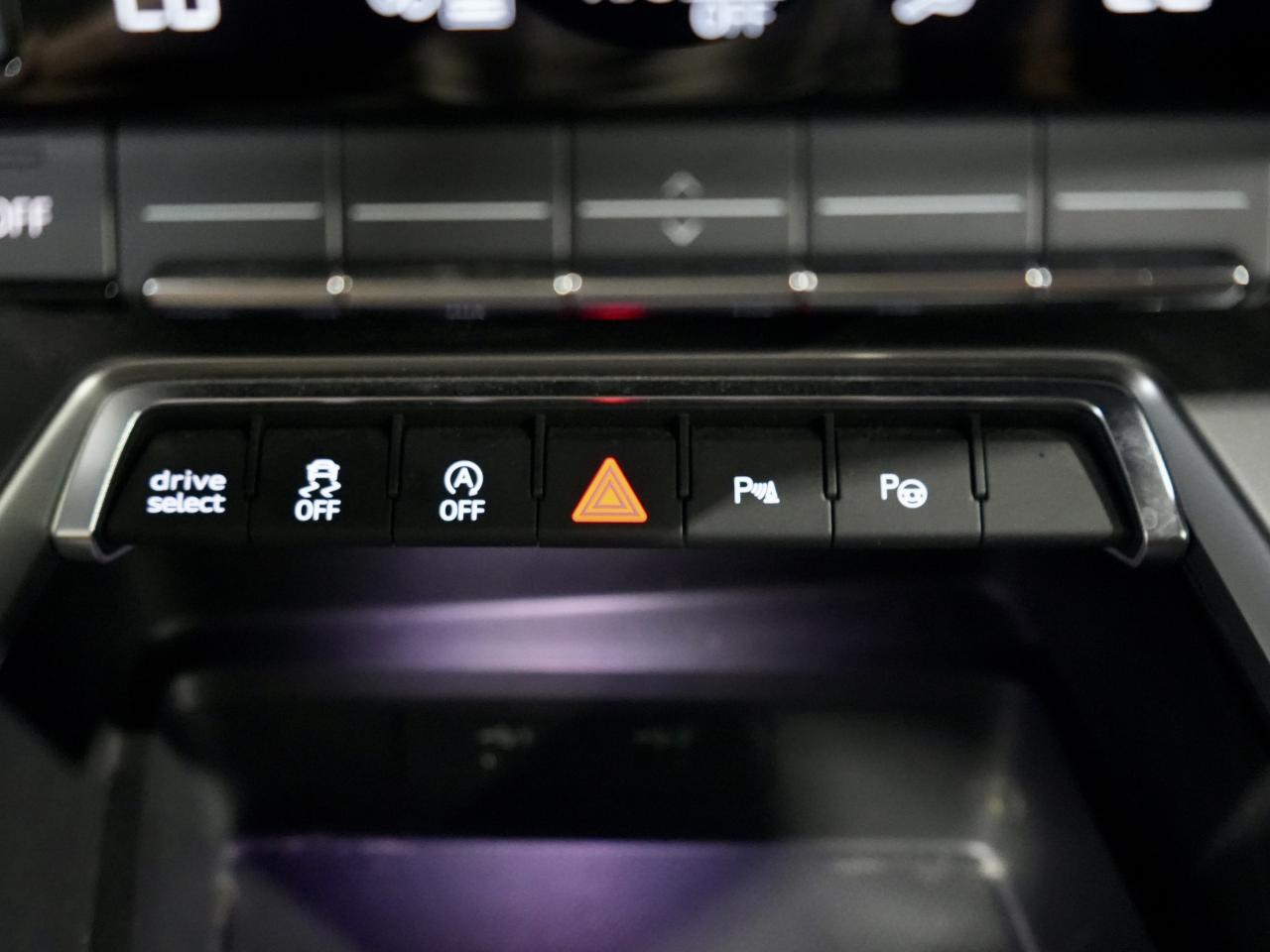 2022 Audi S3 Sedan Progressiv/ROOF/CARPLAY/DRIVE ASSIST/NO ACCIDENTS Photo