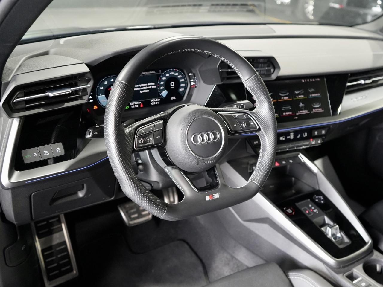 2022 Audi S3 Sedan Progressiv/ROOF/CARPLAY/DRIVE ASSIST/NO ACCIDENTS Photo