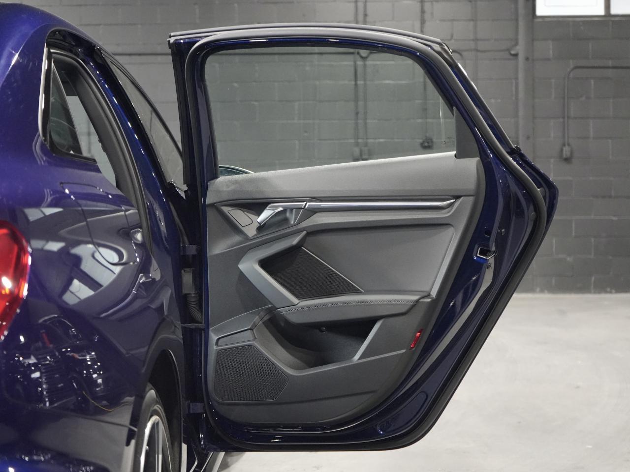 2022 Audi S3 Sedan Progressiv/ROOF/CARPLAY/DRIVE ASSIST/NO ACCIDENTS Photo