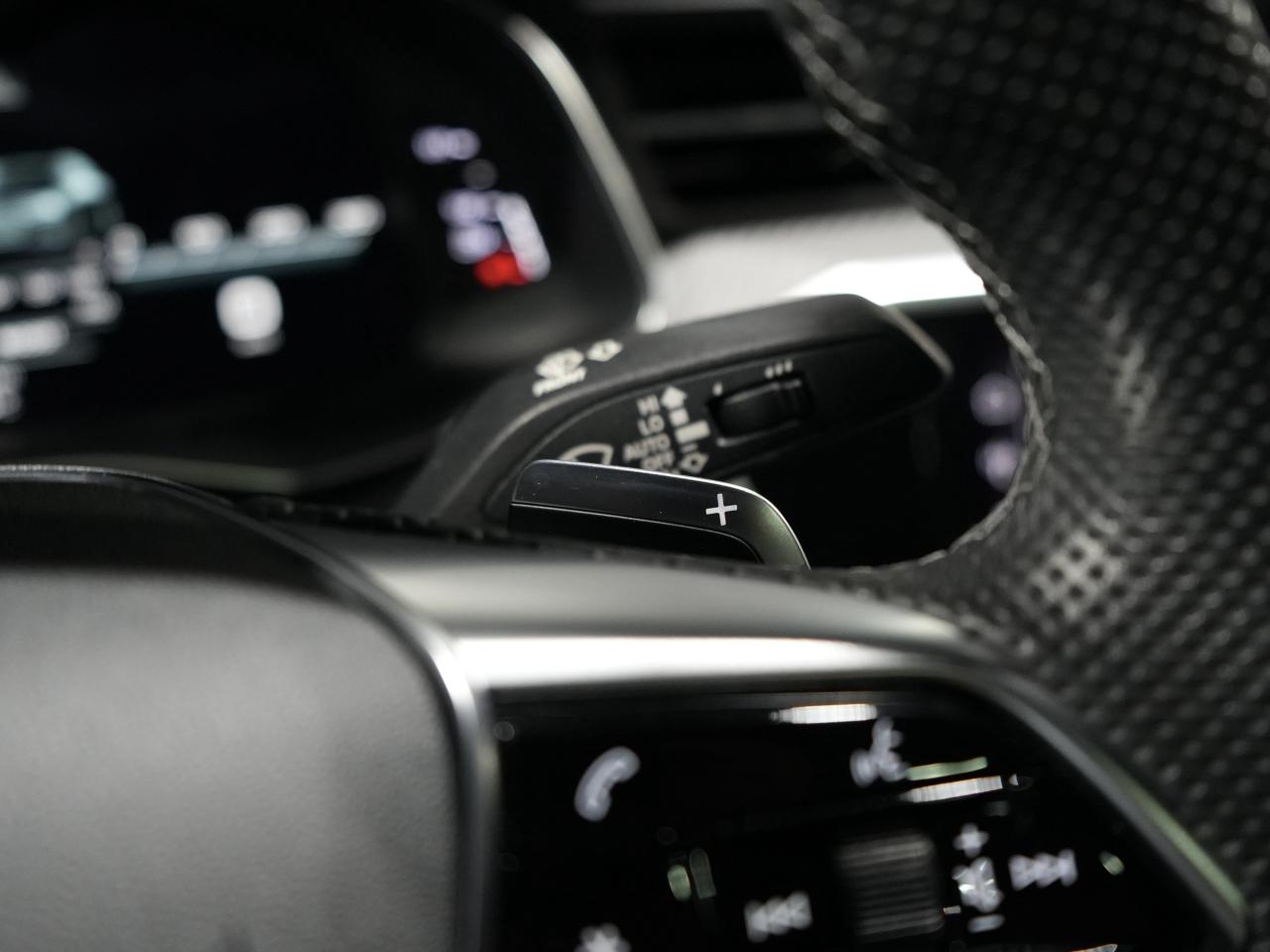 2021 Audi S6 Sedan HUD/360 CAM/21 IN RIM/B&0/CARBON FIEBR/NO ACCIDENT Photo