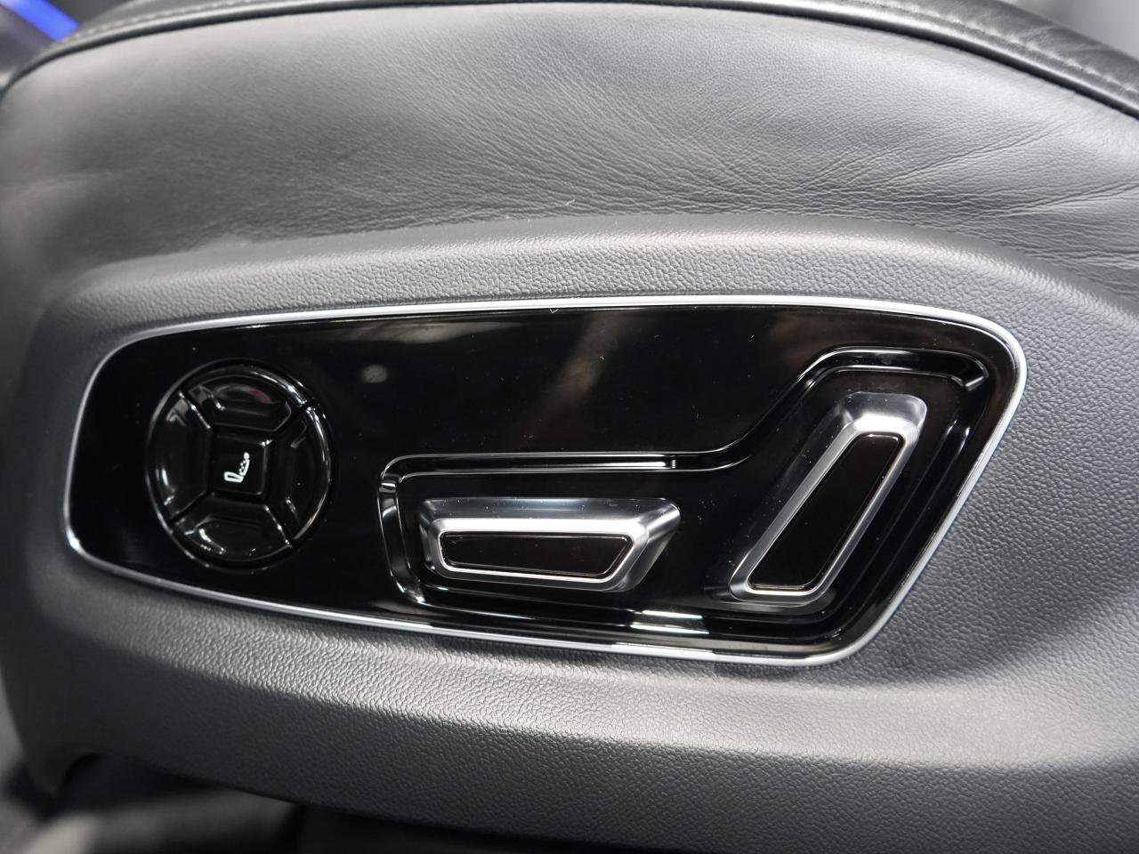 2021 Audi S8 HUD/CARBON FIBER/BANG&O/PANO/360 CAM/NO ACCIDENT Photo