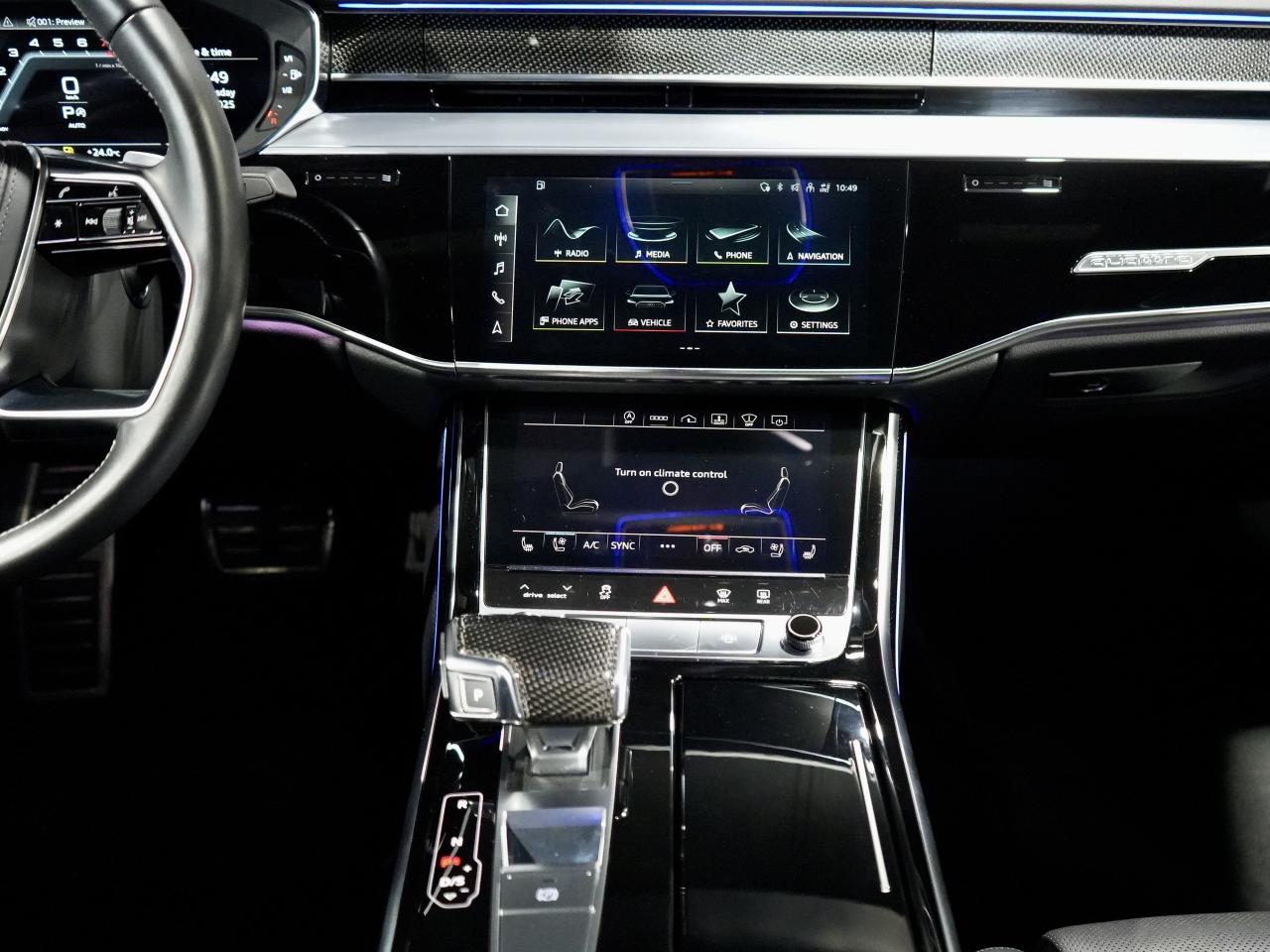 2021 Audi S8 HUD/CARBON FIBER/BANG&O/PANO/360 CAM/NO ACCIDENT Photo