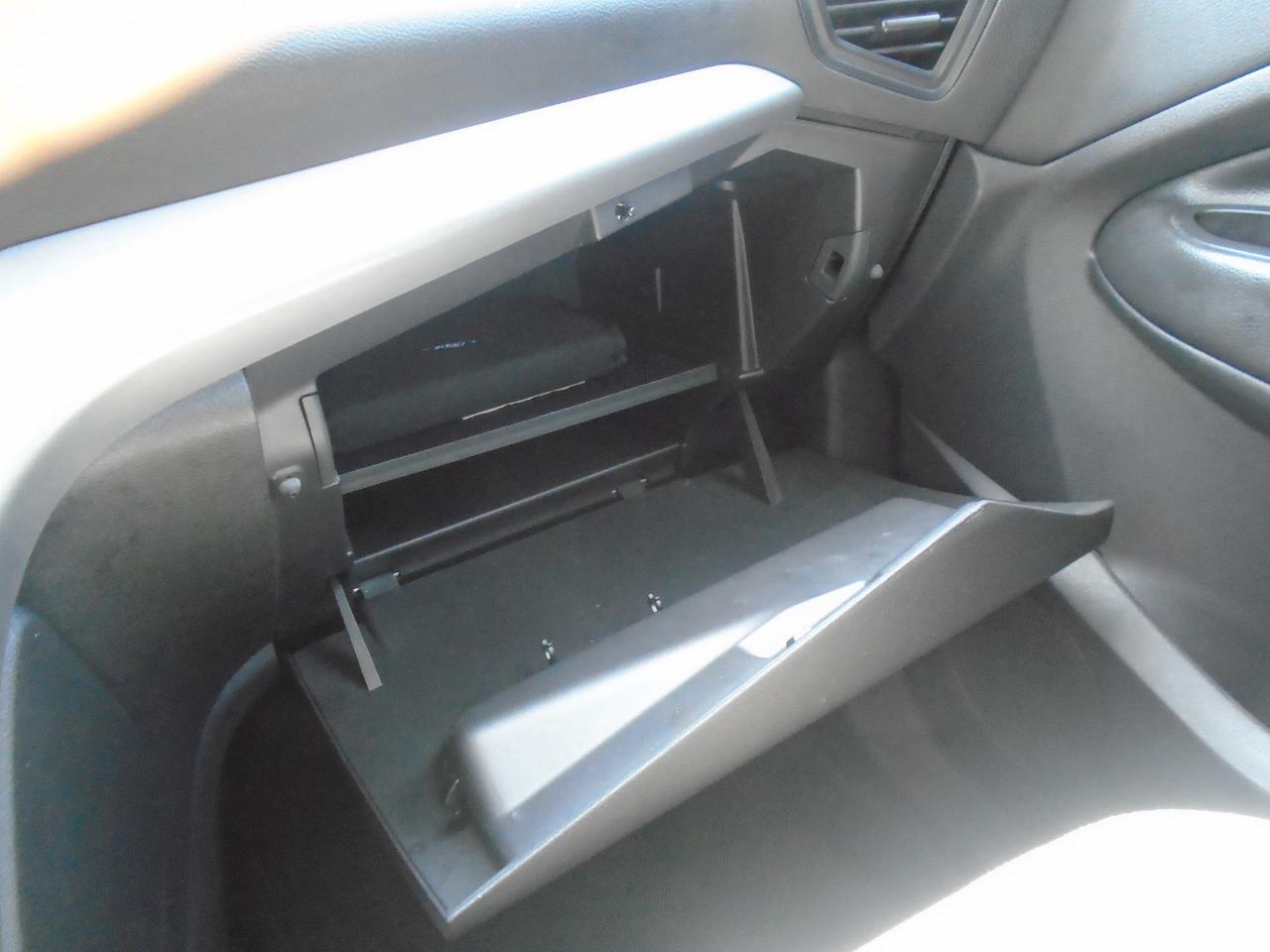 2014 Ford C-MAX 5DR HB SE - Photo #16