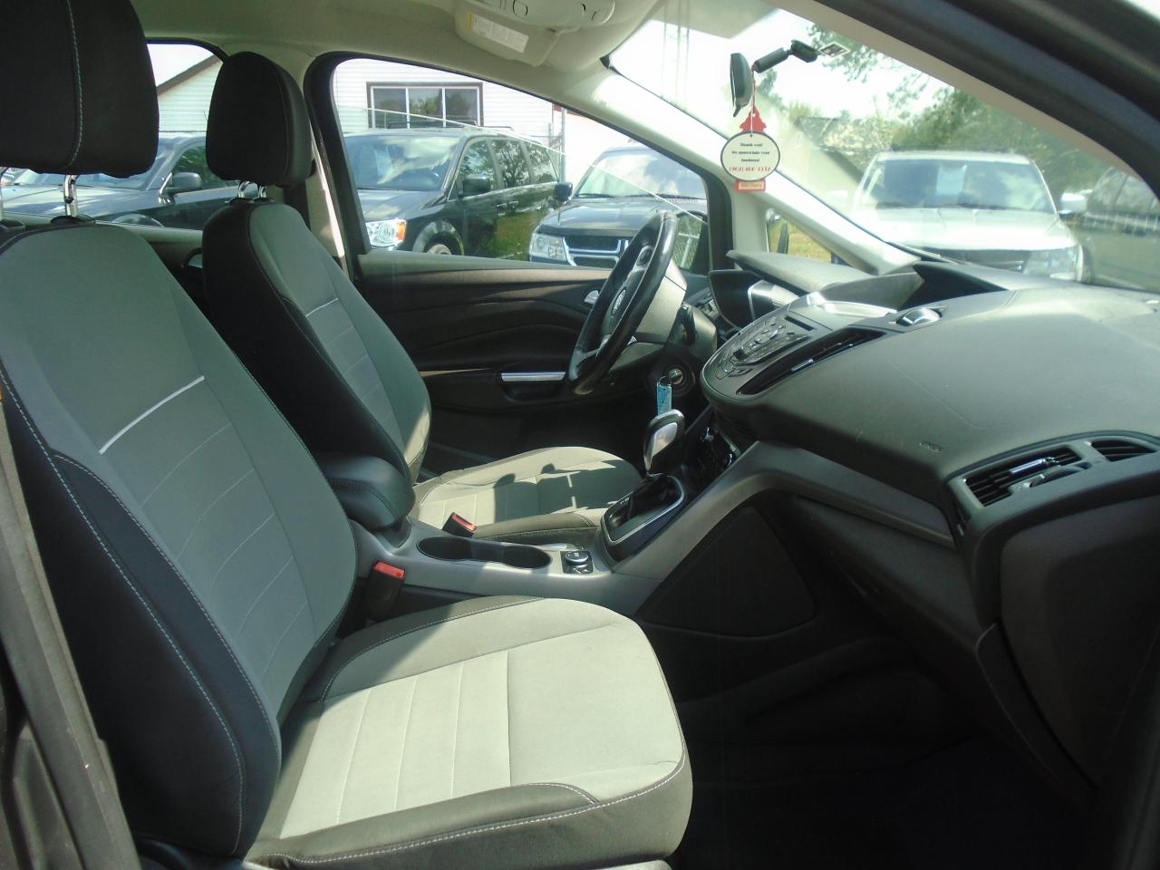 2014 Ford C-MAX 5DR HB SE - Photo #21