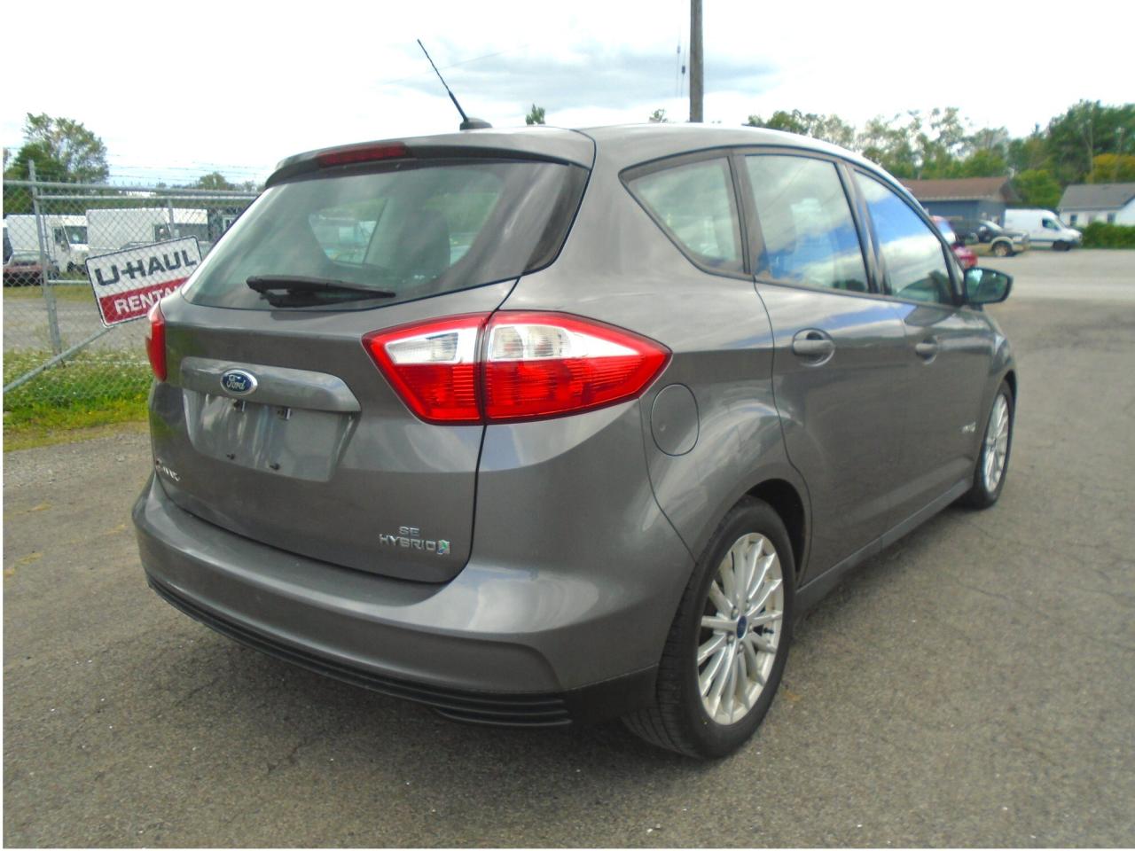 2014 Ford C-MAX 5DR HB SE - Photo #6
