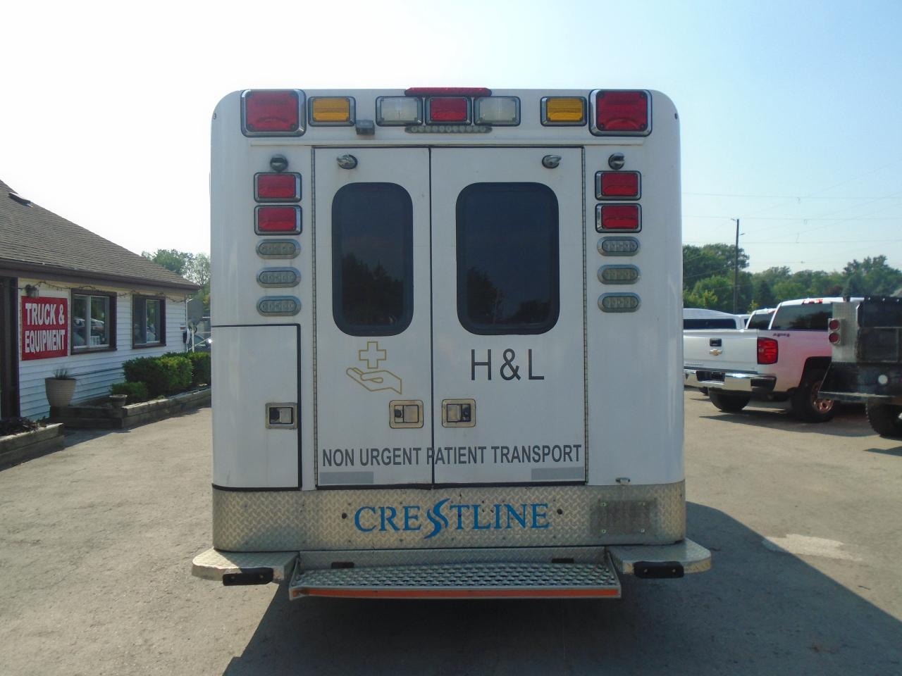 2013 Ford Econoline E-350 Super Duty 158  DRW - Photo #3