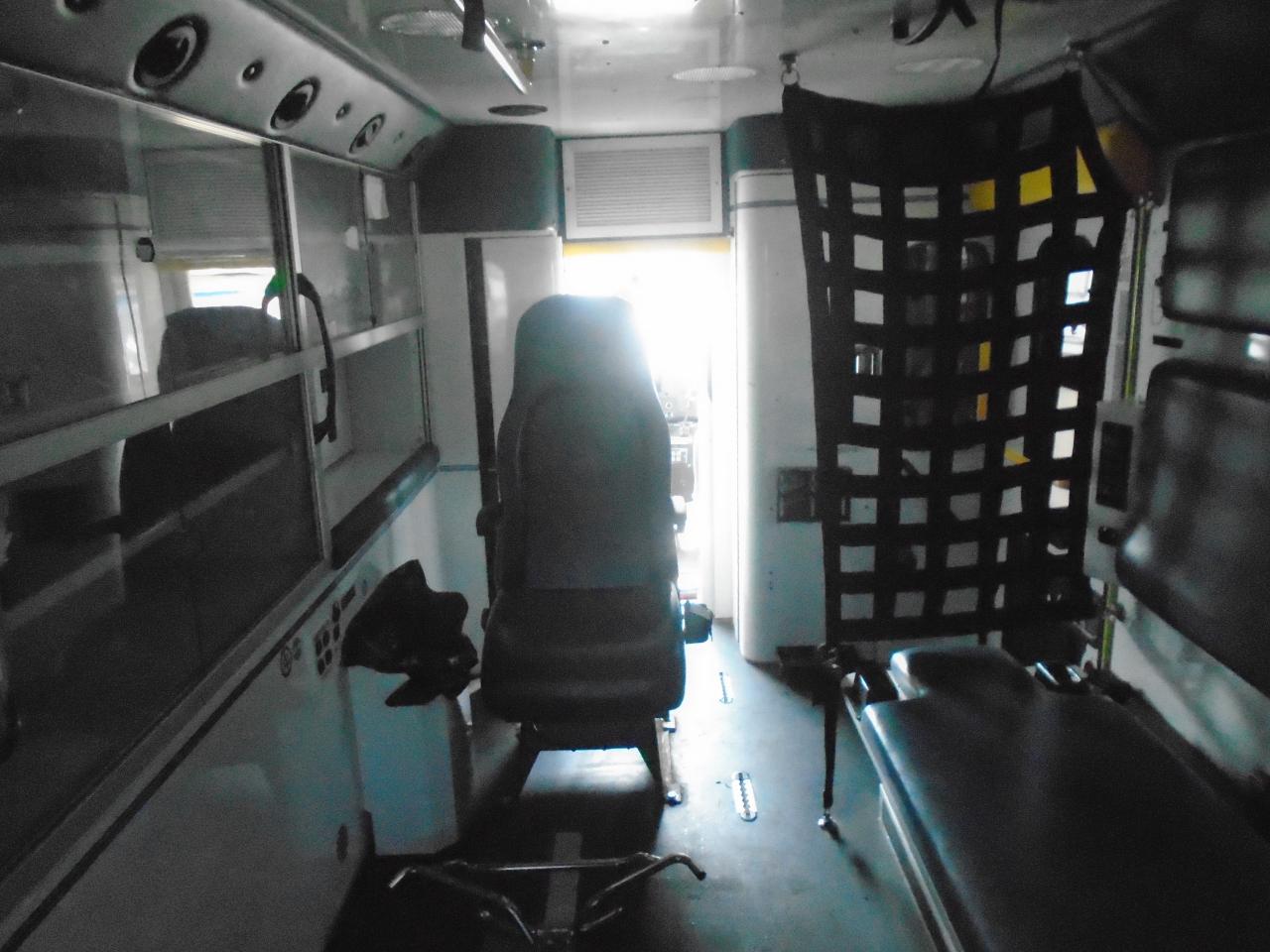 2013 Ford Econoline E-350 Super Duty 158  DRW - Photo #19