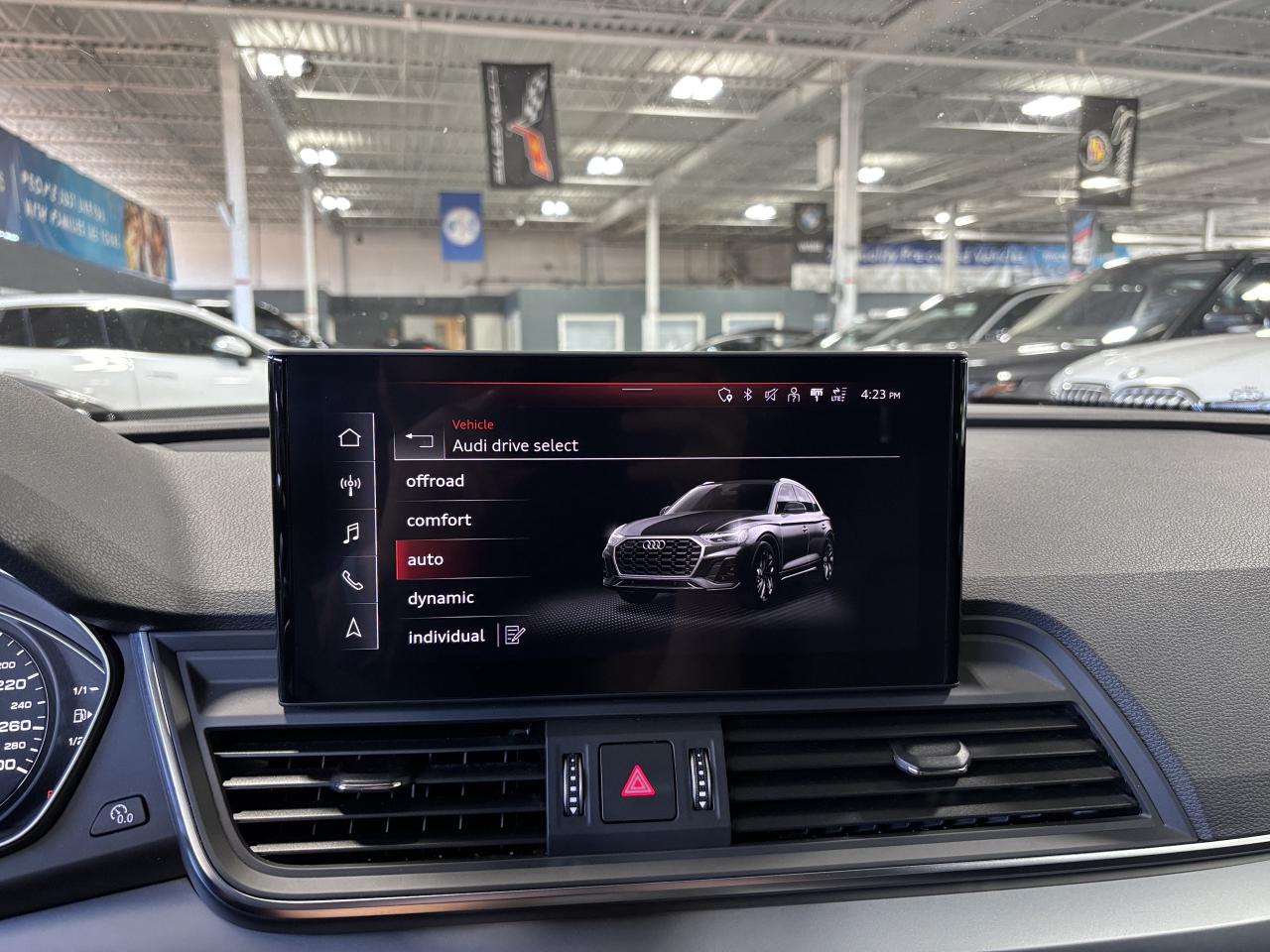2021 Audi Q5 Komfort|QUATTRO|LEATHER|ALLOYS|BACKUPCAMERA|+++ - Photo #20