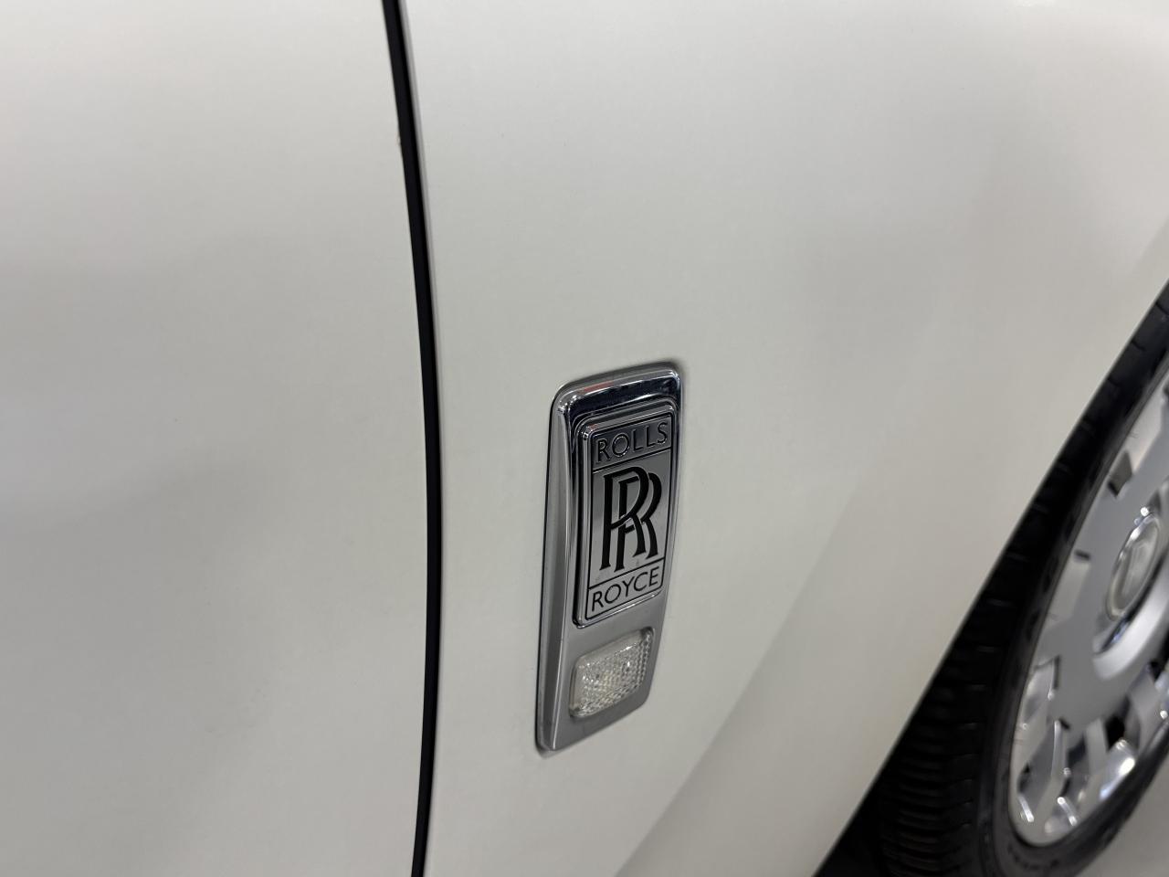 2014 Rolls Royce Ghost V12|RWD|LOWKMS|NAV|WOOD|CREAMSEATS|REARDVD|TRAYS|+ - Photo #7
