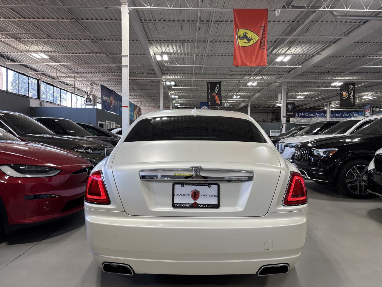 2014 Rolls Royce Ghost V12|RWD|LOWKMS|NAV|WOOD|CREAMSEATS|REARDVD|TRAYS|+ - Photo #10