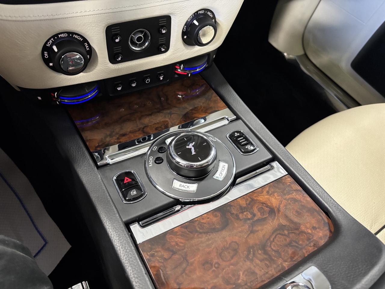 2014 Rolls Royce Ghost V12|RWD|LOWKMS|NAV|WOOD|CREAMSEATS|REARDVD|TRAYS|+ - Photo #28