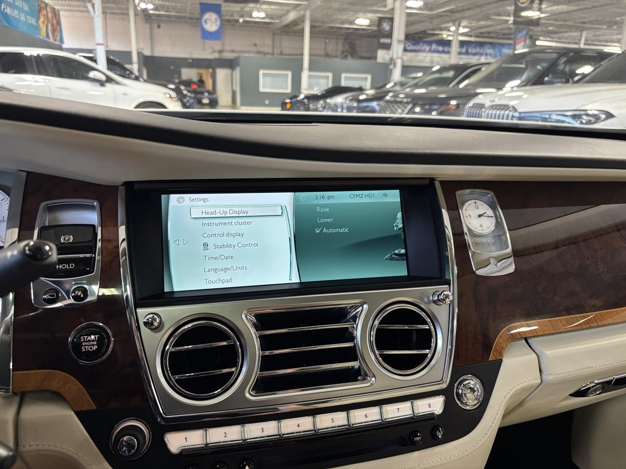 2014 Rolls Royce Ghost V12|RWD|LOWKMS|NAV|WOOD|CREAMSEATS|REARDVD|TRAYS|+ - Photo #40