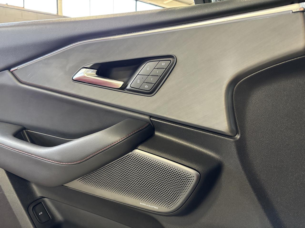 2024 Acura ZDX A-Spec|AWD|ELECTRIC|NAV|BANGOLUFSEN|AMBIENT|PANO|+ Photo