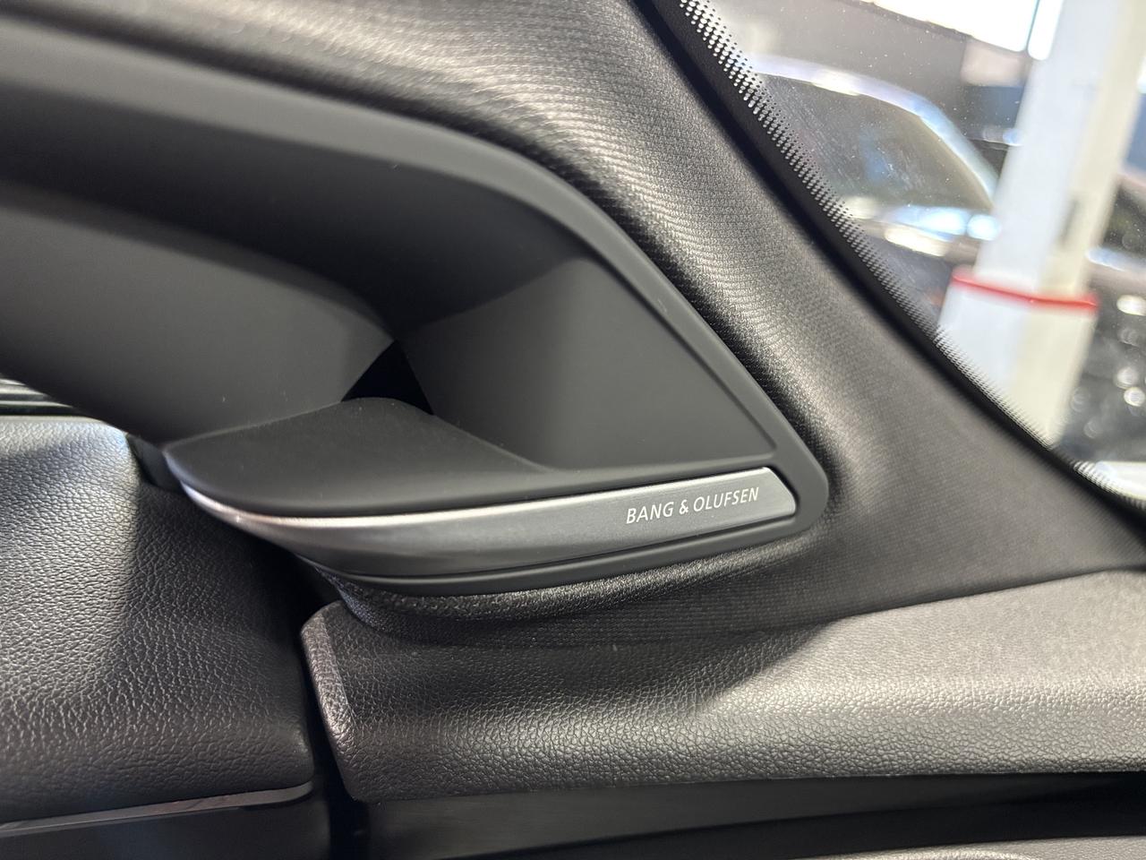 2024 Acura ZDX A-Spec|AWD|ELECTRIC|NAV|BANGOLUFSEN|AMBIENT|PANO|+ Photo