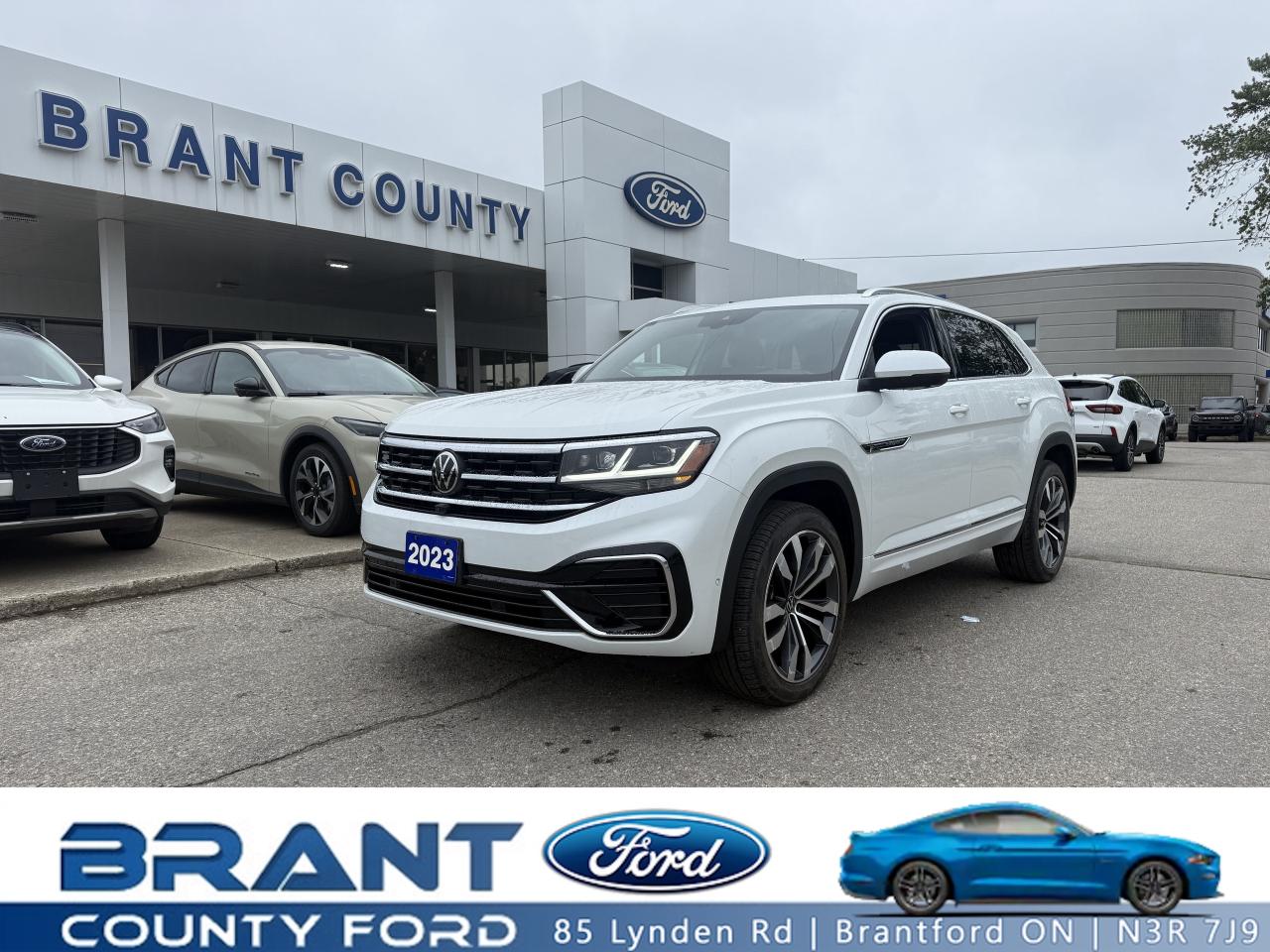 Used 2023 Volkswagen Atlas Cross Sport EXECLINE | SUNROOF | AWD | LEATHER for sale in Brantford, ON