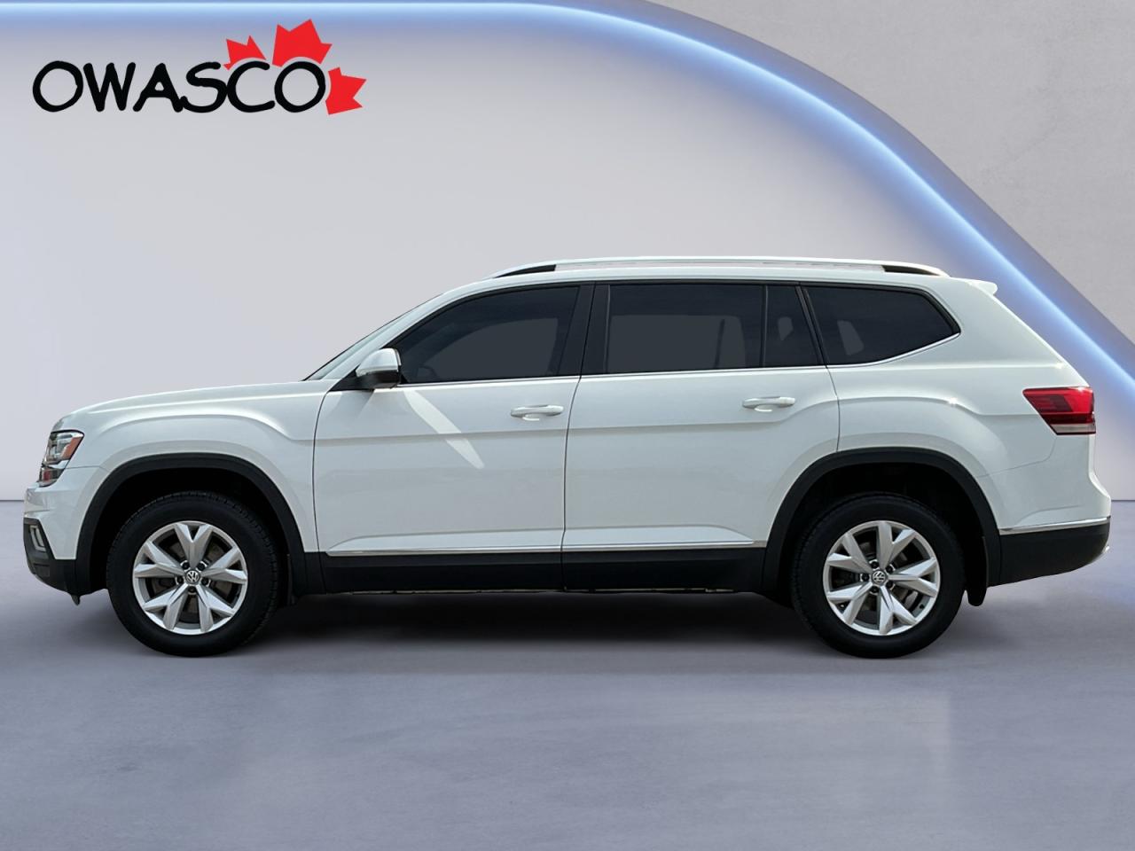 2018 Volkswagen Atlas 3.6L Captain's Chair Pkg! Sunroof! Certified! Photo2