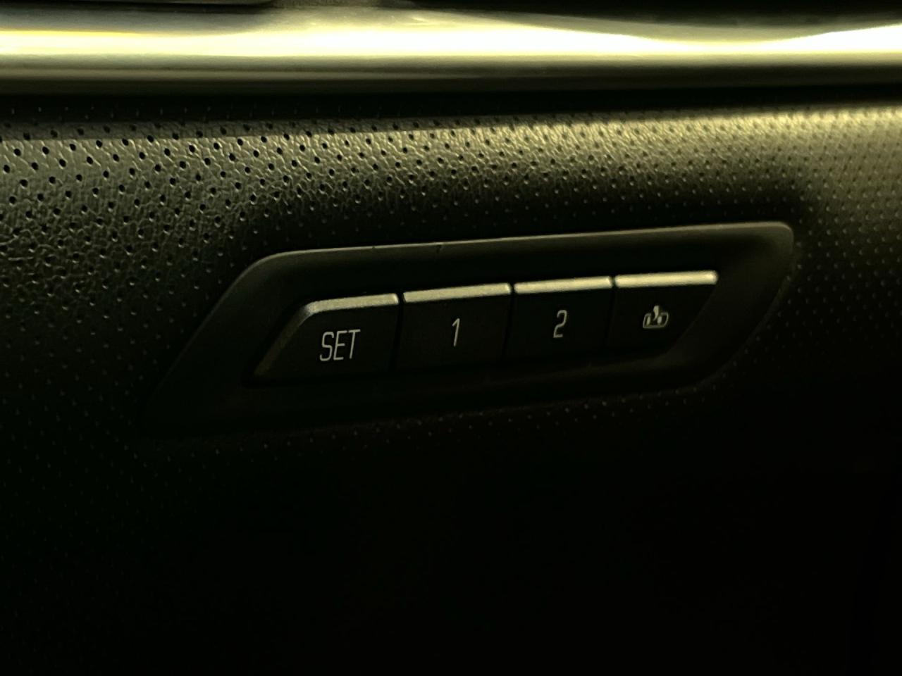 2013 Cadillac XTS PREMIUM AWD |304HP |COOLED LEATHER |PANO ROOF |HUD Photo