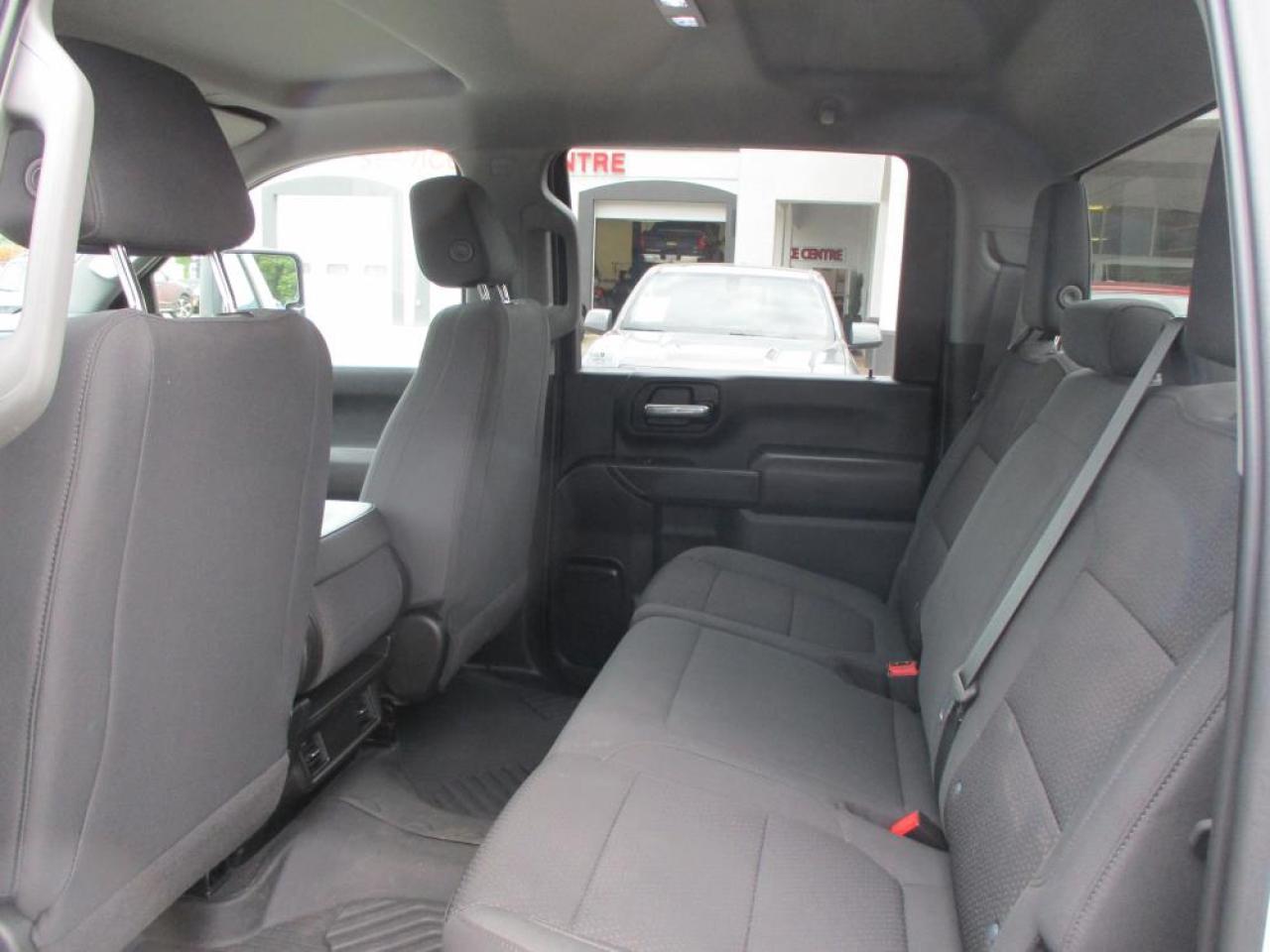 2021 Chevrolet Silverado 2500 HD CUSTOM DURAMAX CREW Photo10