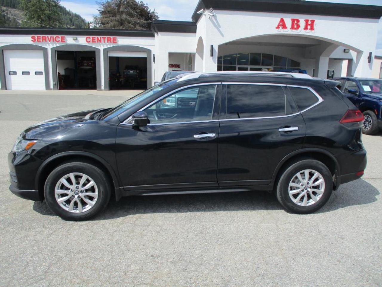 2020 Nissan Rogue S AWD - Photo #2