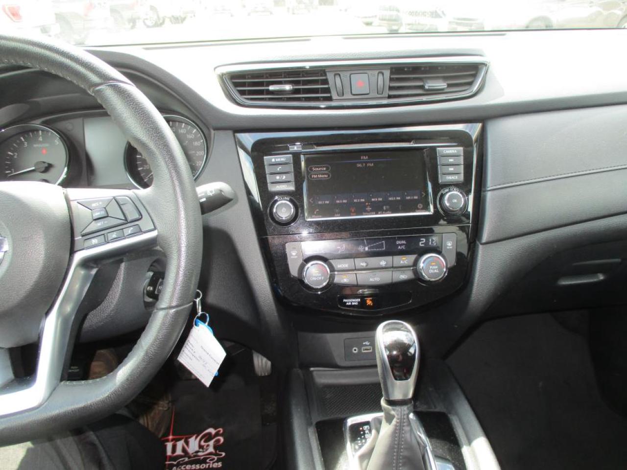 2020 Nissan Rogue S AWD Photo9