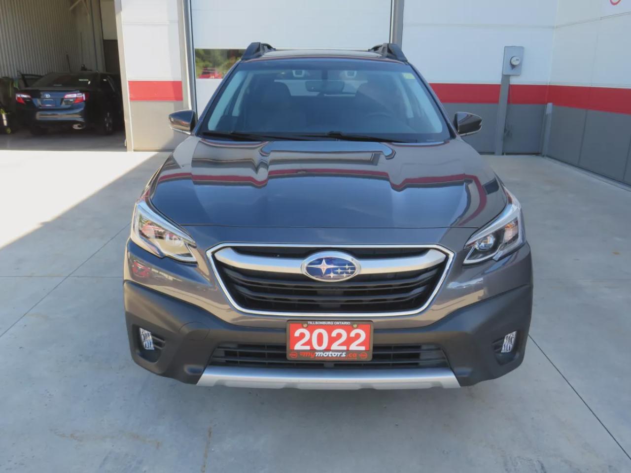 2022 Subaru Outback Limited (**CLEAN TITLE/NO ACCIDENTS!!*SAFETY/CERTIFIED!!**AWD**ALLOY RIMS**EYESIGHT**LEATHER**NAVIGATION**SUNROOF**HARMAN/KARDON SOUND SYSTEM**REVERSE CAMERA**PUSH BUTTON START**POWER SEATS**DIGITAL TOUCHSCREEN**HEATED SEATS/STEERING WHEEL**POWER TAILGATE Photo