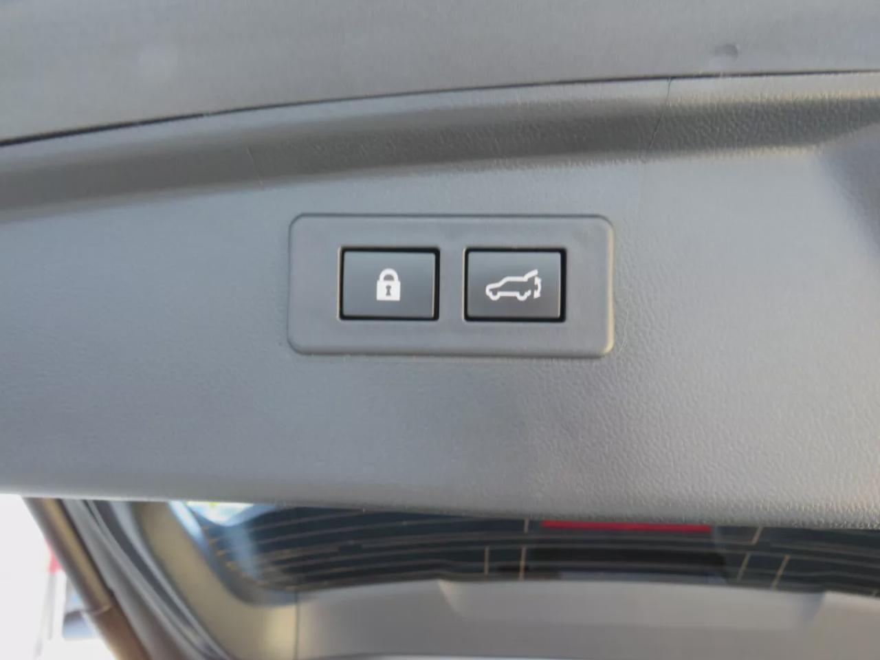 2022 Subaru Outback Limited (**CLEAN TITLE/NO ACCIDENTS!!*SAFETY/CERTIFIED!!**AWD**ALLOY RIMS**EYESIGHT**LEATHER**NAVIGATION**SUNROOF**HARMAN/KARDON SOUND SYSTEM**REVERSE CAMERA**PUSH BUTTON START**POWER SEATS**DIGITAL TOUCHSCREEN**HEATED SEATS/STEERING WHEEL**POWER TAILGATE Photo