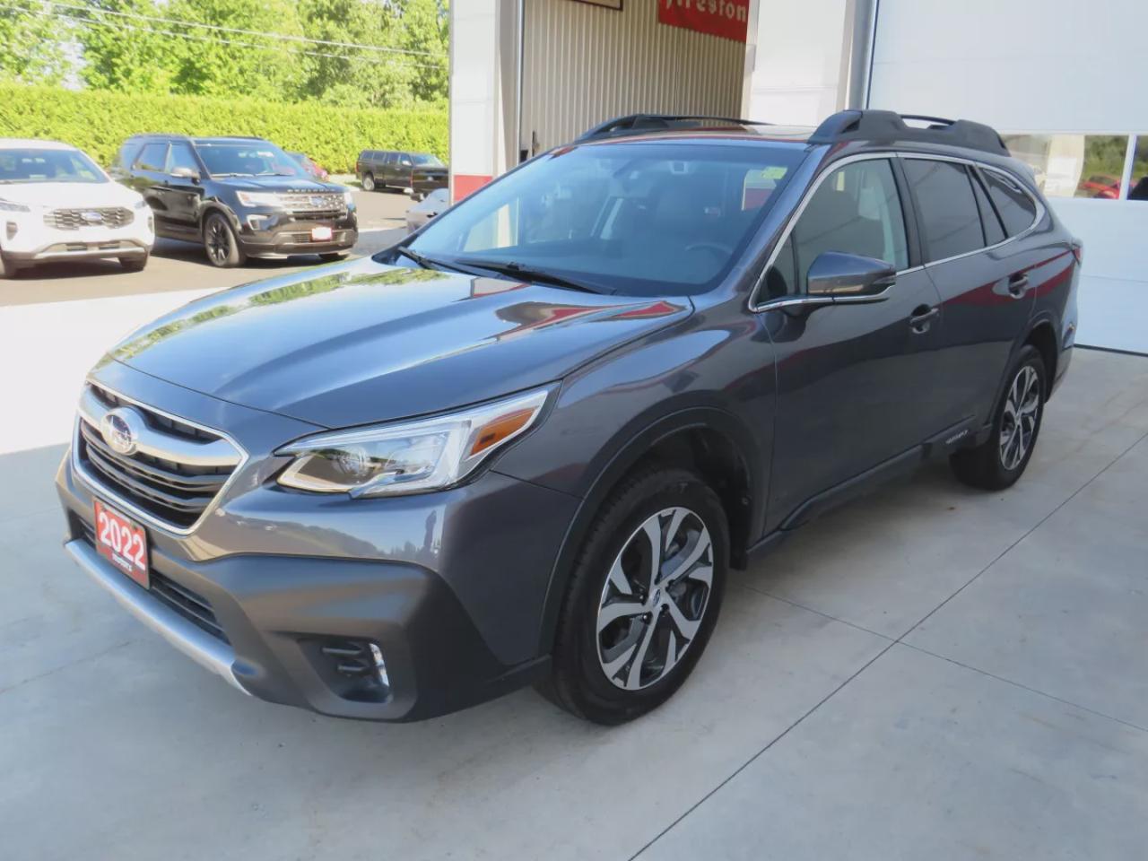 2022 Subaru Outback Limited (**CLEAN TITLE/NO ACCIDENTS!!*SAFETY/CERTIFIED!!**AWD**ALLOY RIMS**EYESIGHT**LEATHER**NAVIGATION**SUNROOF**HARMAN/KARDON SOUND SYSTEM**REVERSE CAMERA**PUSH BUTTON START**POWER SEATS**DIGITAL TOUCHSCREEN**HEATED SEATS/STEERING WHEEL**POWER TAILGATE Photo
