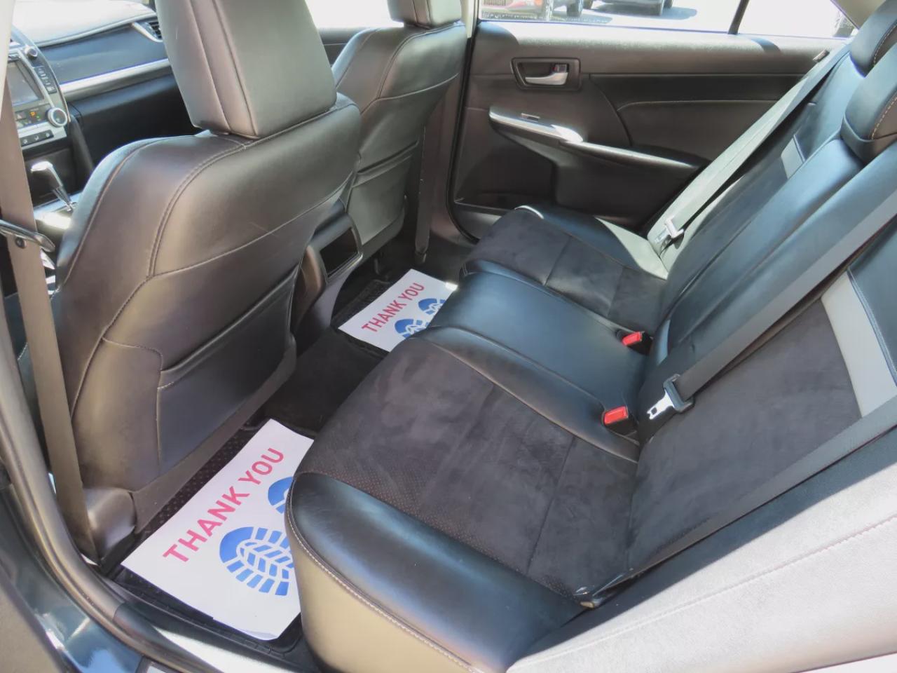 2014 Toyota Camry SE (**LOW KM!!**CLEAN TITLE/NO ACCIDENTS!!**SAFETY/CERTIFIED!!**ALLOY RIMS**LEATHER TRIM**POWER SEATS**DIGITAL TOUCHSCREEN**SUNROOF**CRUISE CONTROL**BLUETOOTH**LEATHER WRAPPED STEERING WHEEL**) Photo