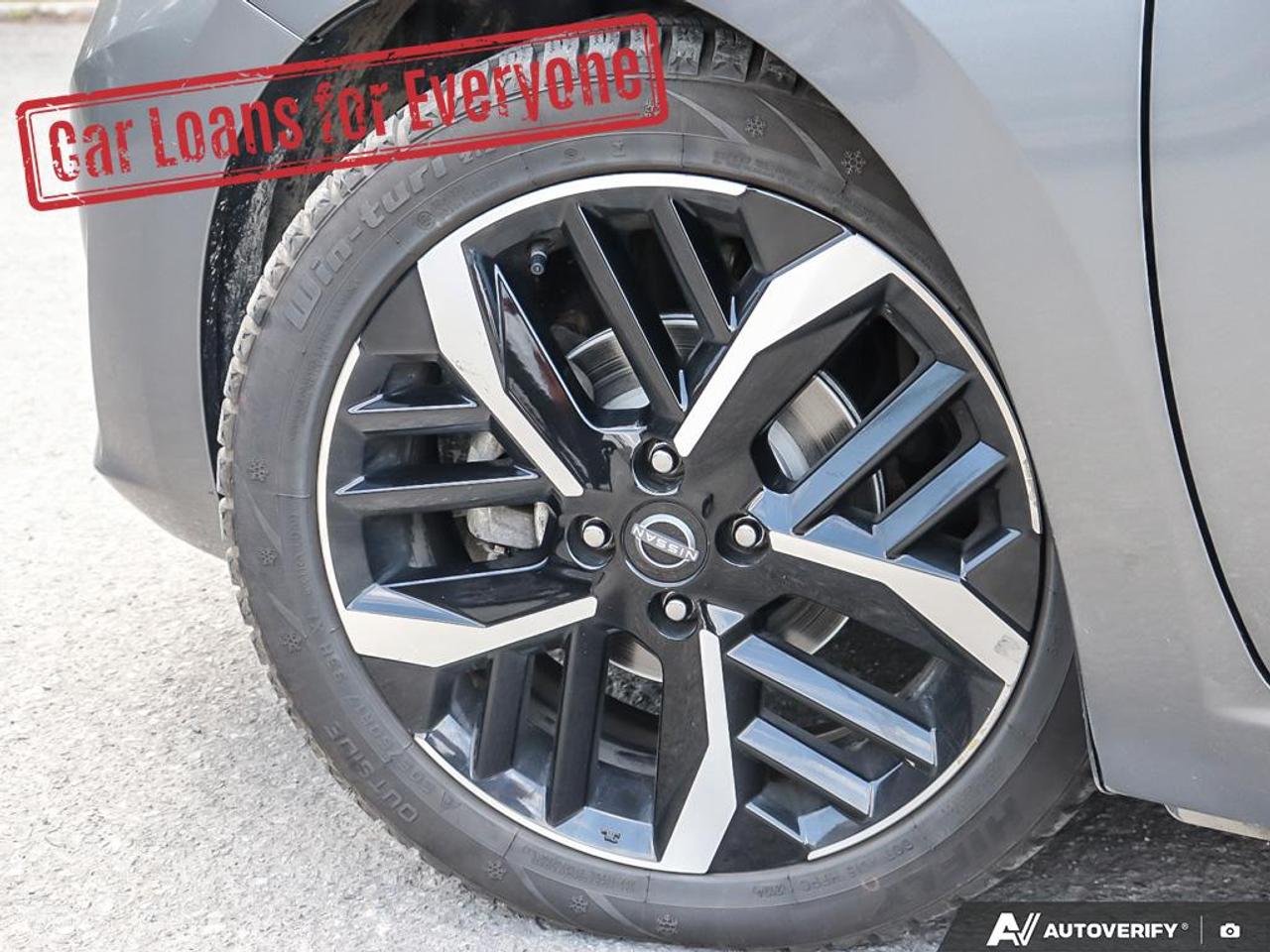 2023 Nissan Versa SR