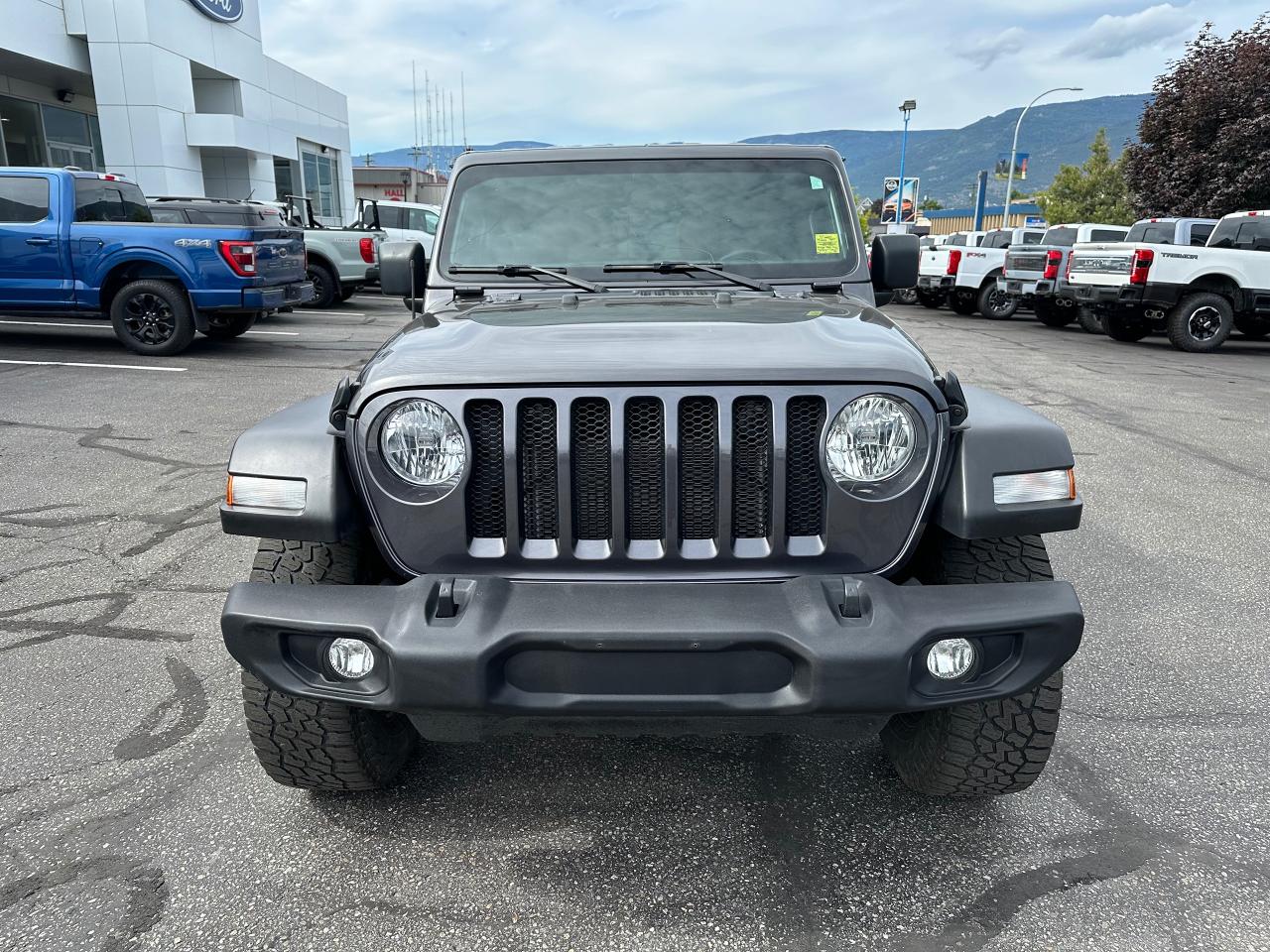 2022 Jeep Wrangler SPORT Photo