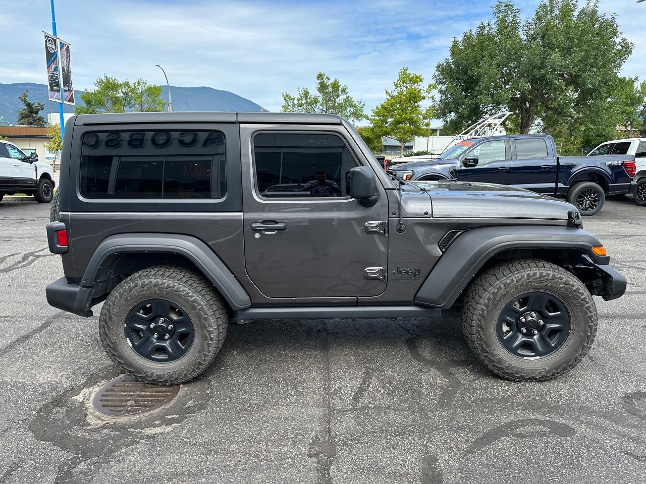 2022 Jeep Wrangler SPORT Photo