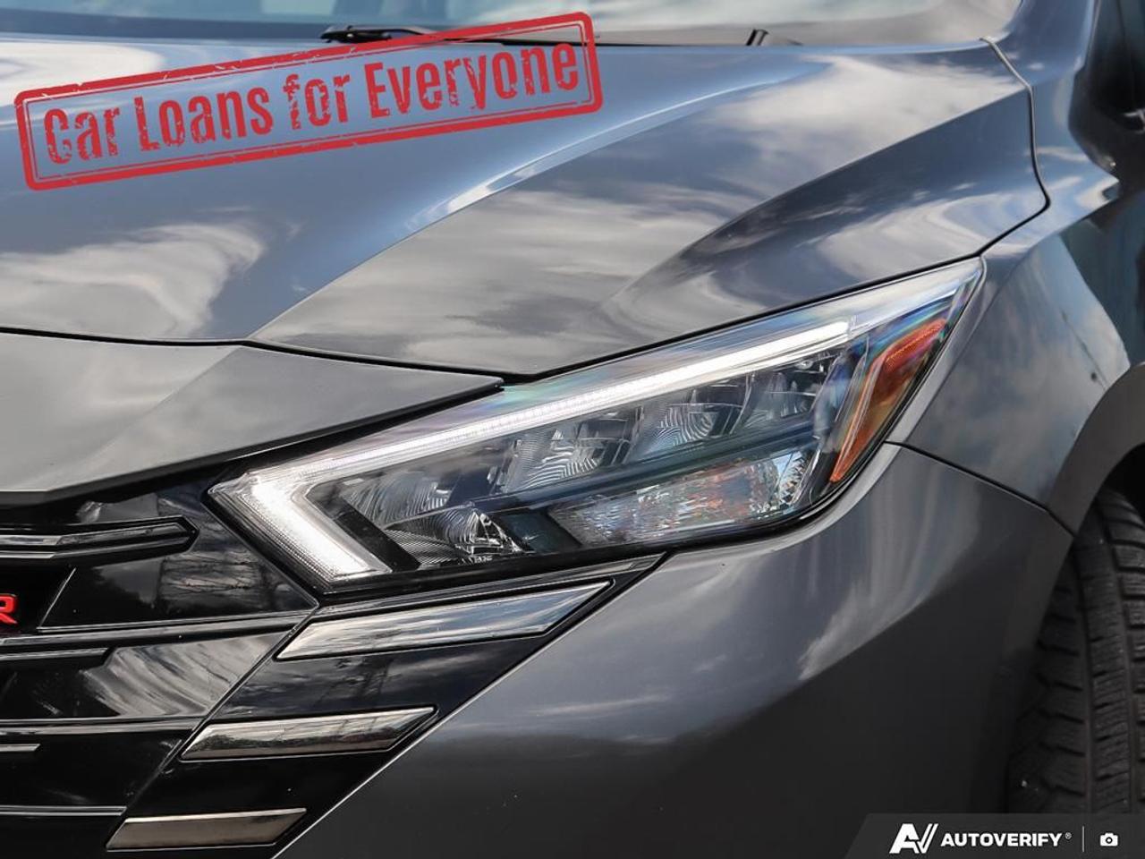 2023 Nissan Versa SR Photo