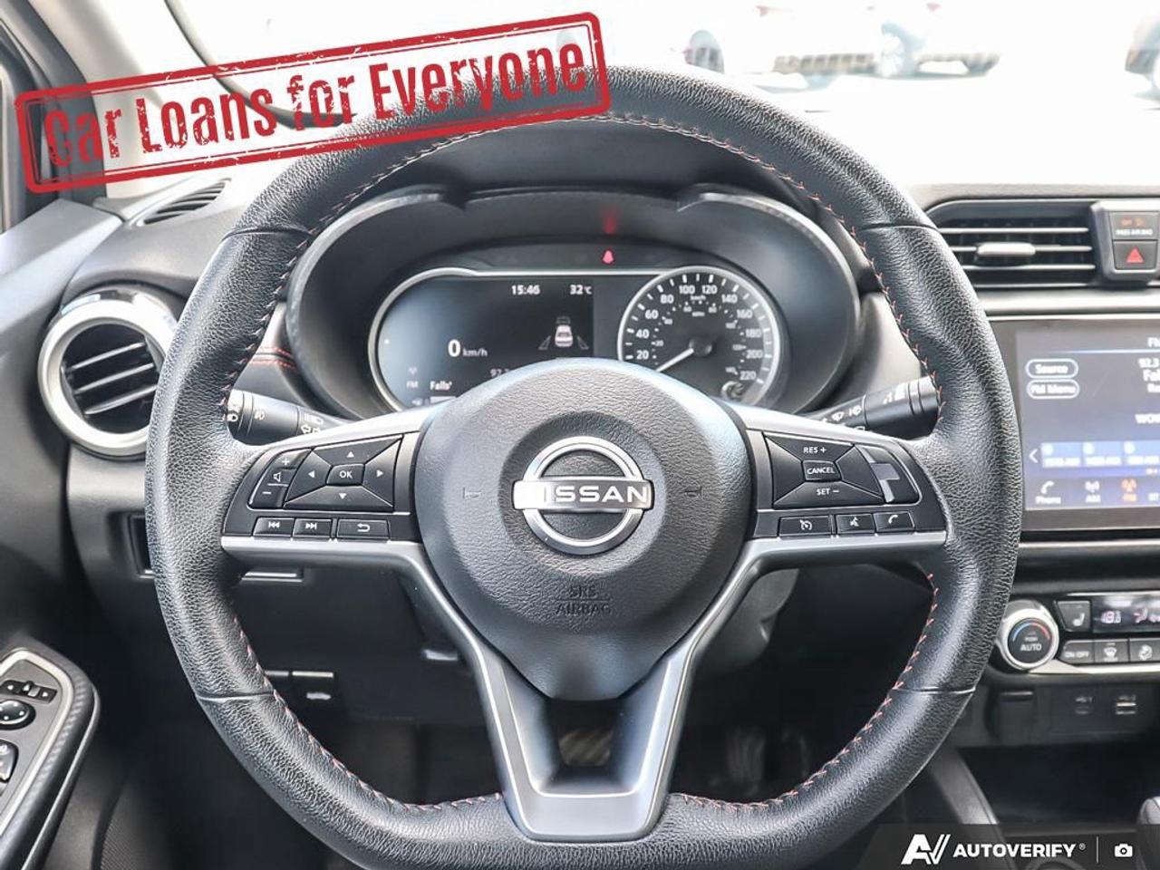 2023 Nissan Versa SR Photo