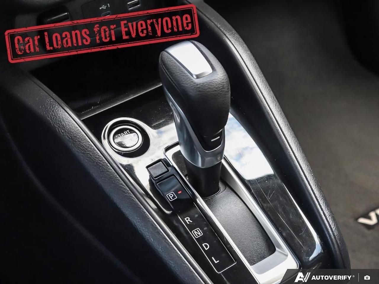 2023 Nissan Versa SR Photo