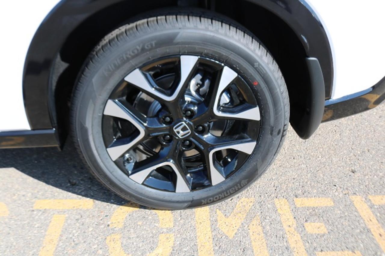 2026 Honda HR-V  Photo2