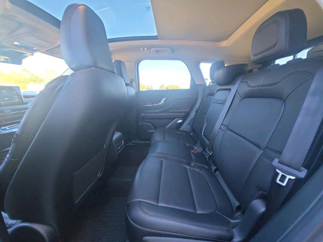 2024 Lincoln Corsair RESERVE, LEATHER, MOONROOF, 201A PACKAGE! AWD! Photo