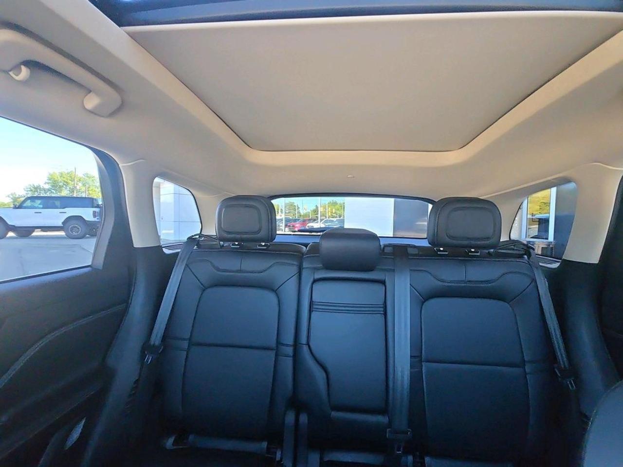 2024 Lincoln Corsair RESERVE, LEATHER, MOONROOF, 201A PACKAGE! AWD! Photo