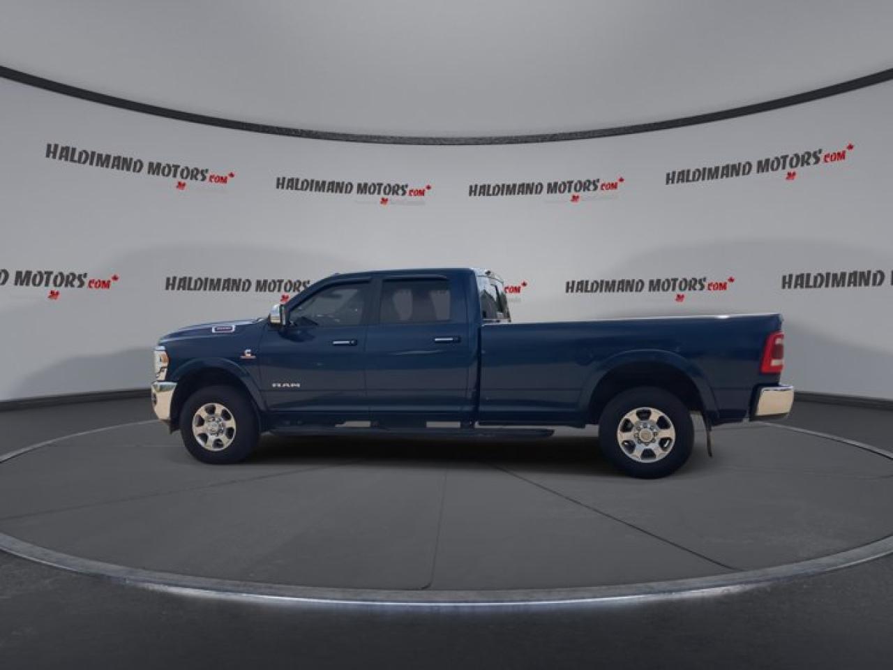 2019 RAM 3500 Laramie 4X4 | Heated Seats | Remote Start Photo4